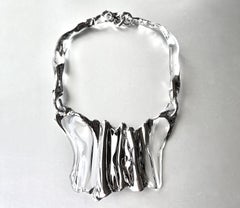 „Surge“-Halskette aus Borosilikatglas und „Platinum Liquid“ von Noriko Herron