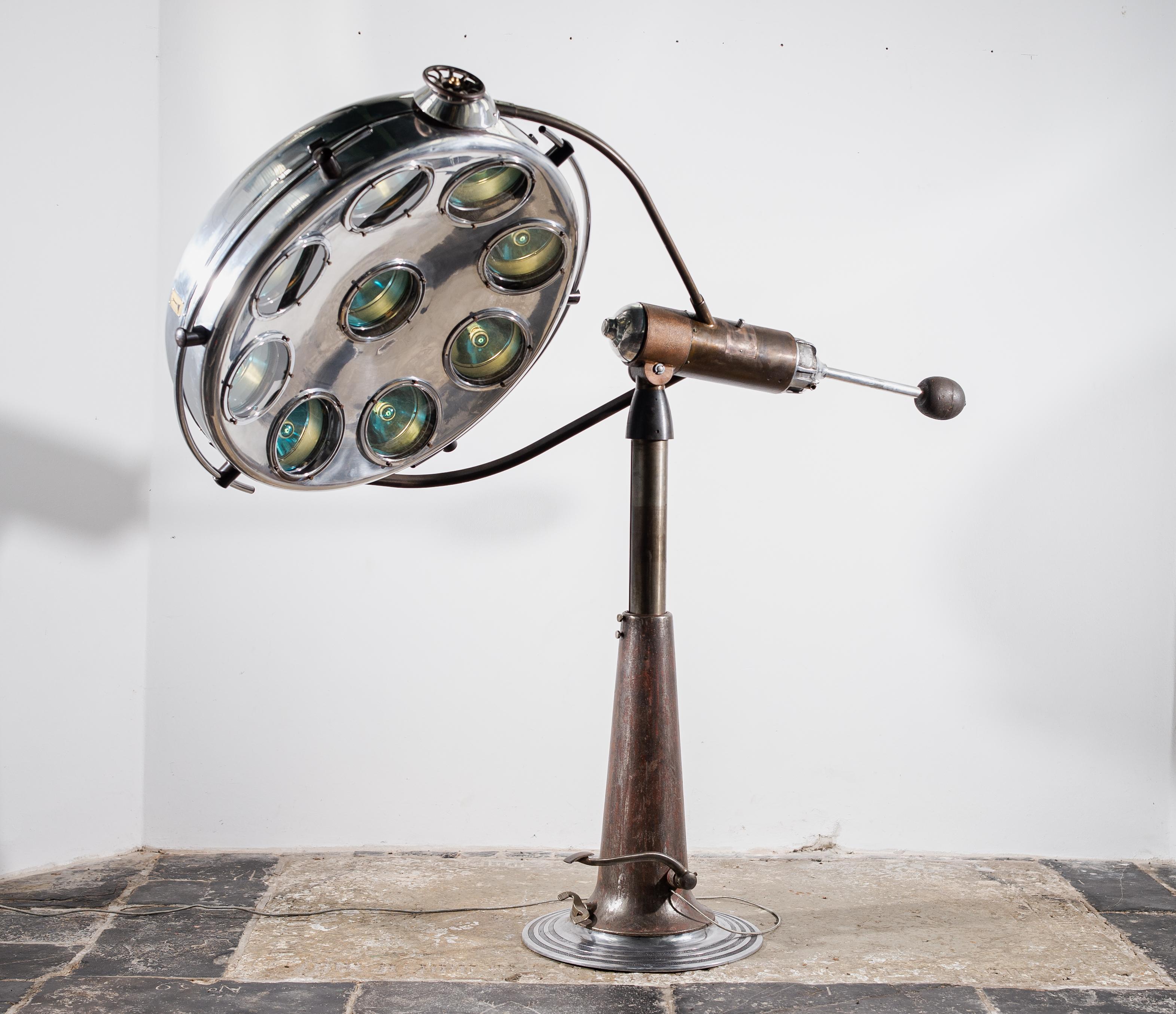 Industrial Surgery Light 'Original Hanau' 9 lamps For Sale