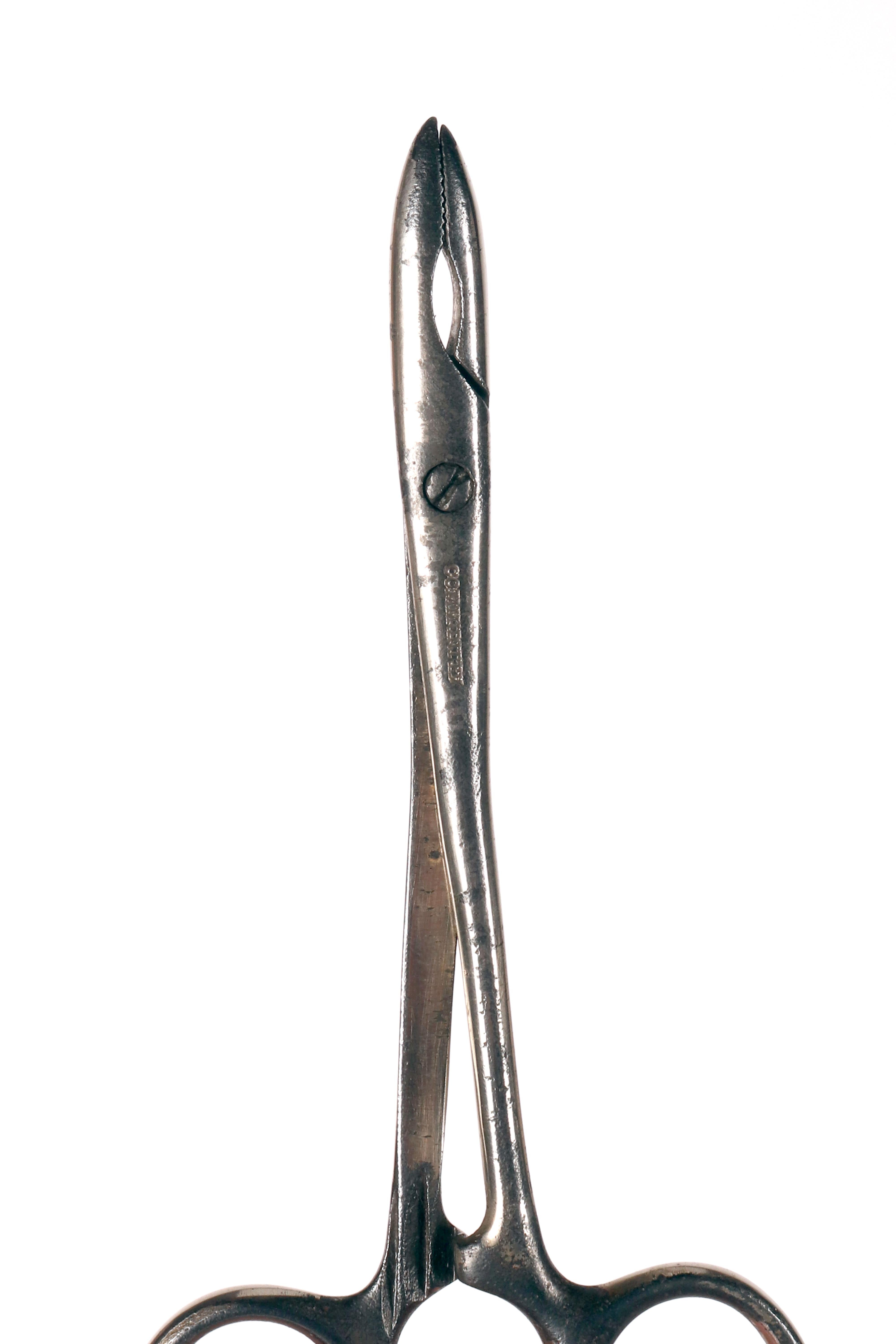 20ième siècle Instrument chirurgie : forceps, fin du 19e siècle, États-Unis 1900. en vente