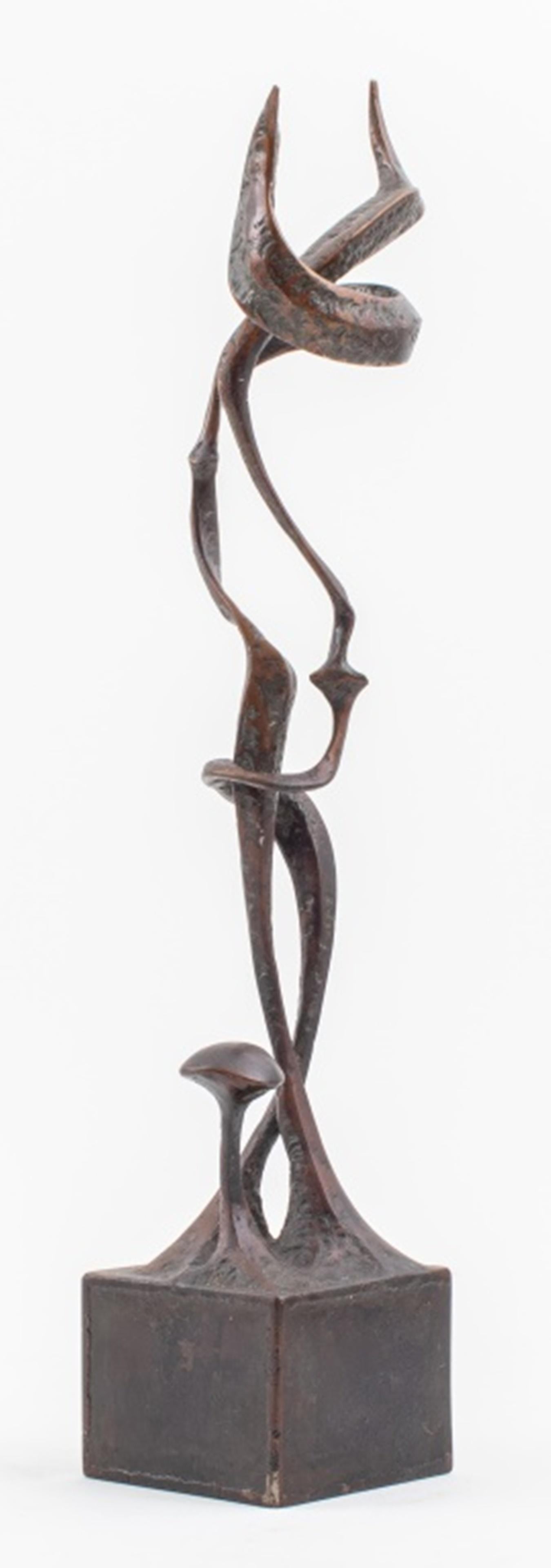 Surrealist Abstract Bronze Plant Sculpture In Good Condition In New York, NY