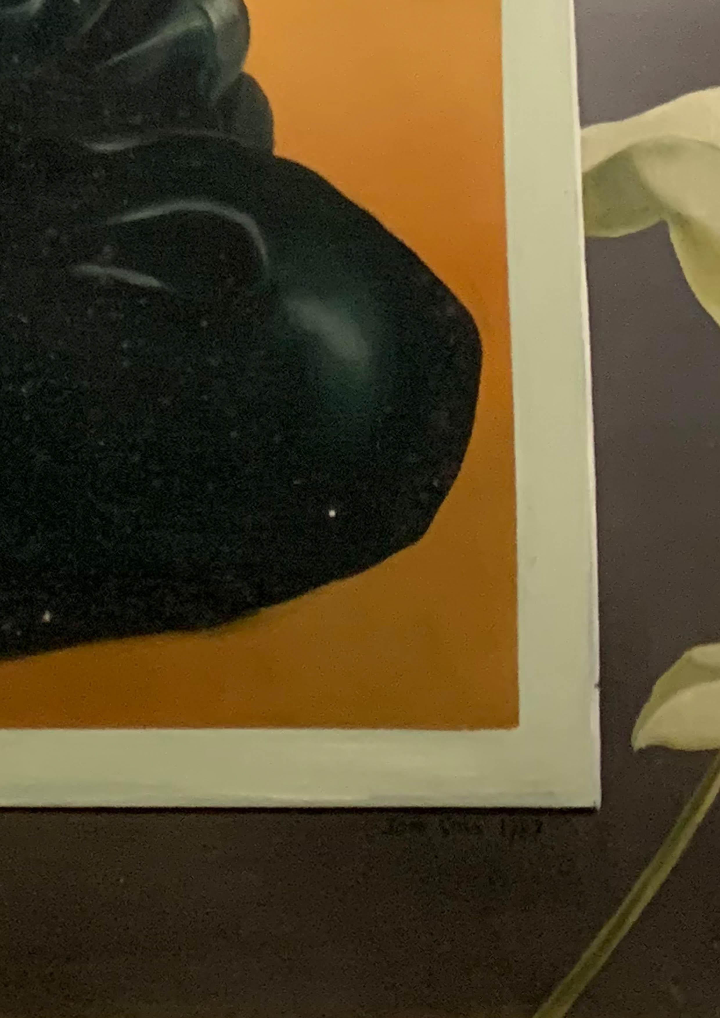 Surrealistisches Kunstwerk, Öl auf Leinwand des britischen Künstlers John Voss, „Lilies“, 1987 (Gemalt) im Angebot