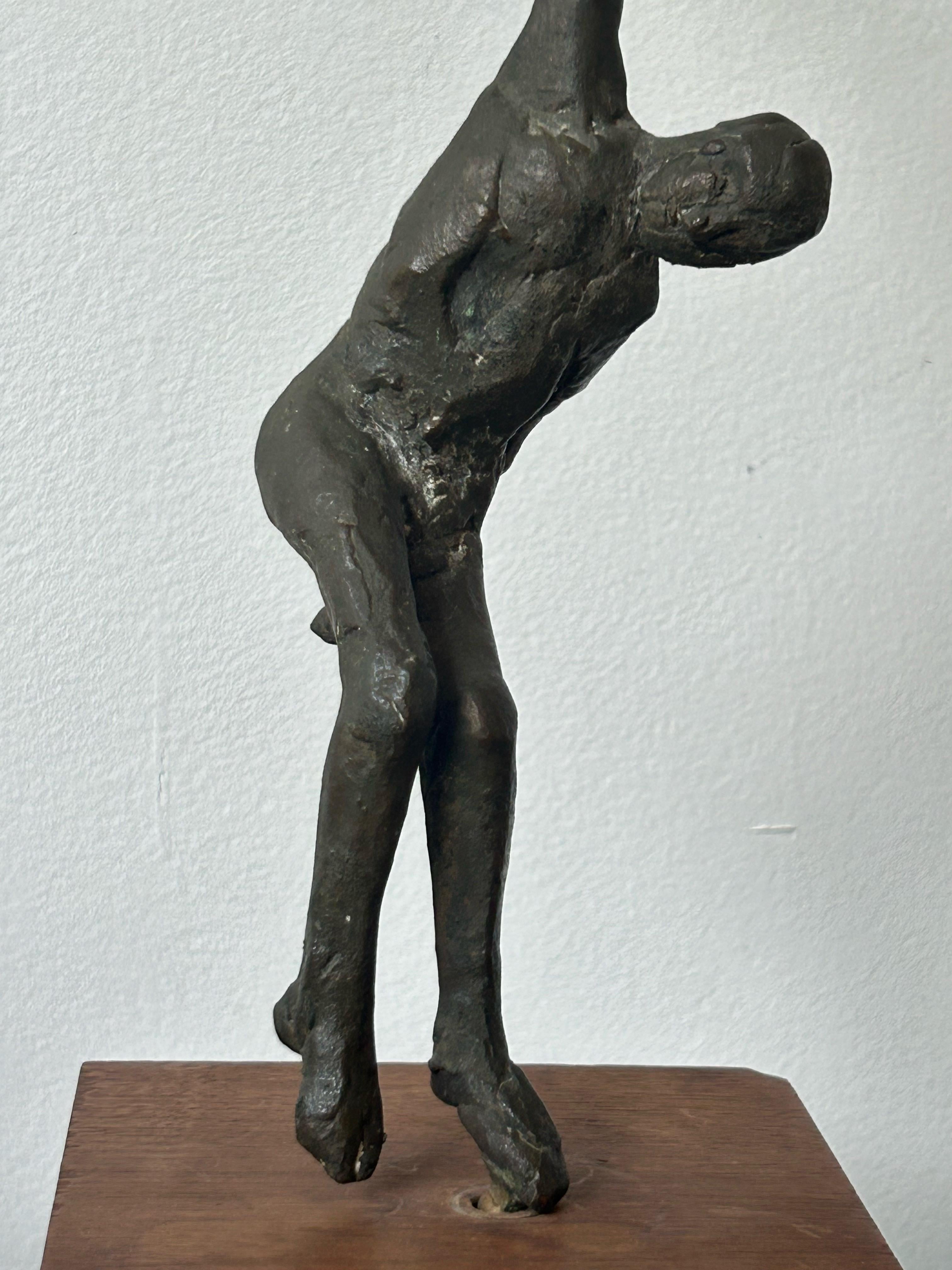 Scultura surrealista in bronzo Jack Zajac in vendita 7