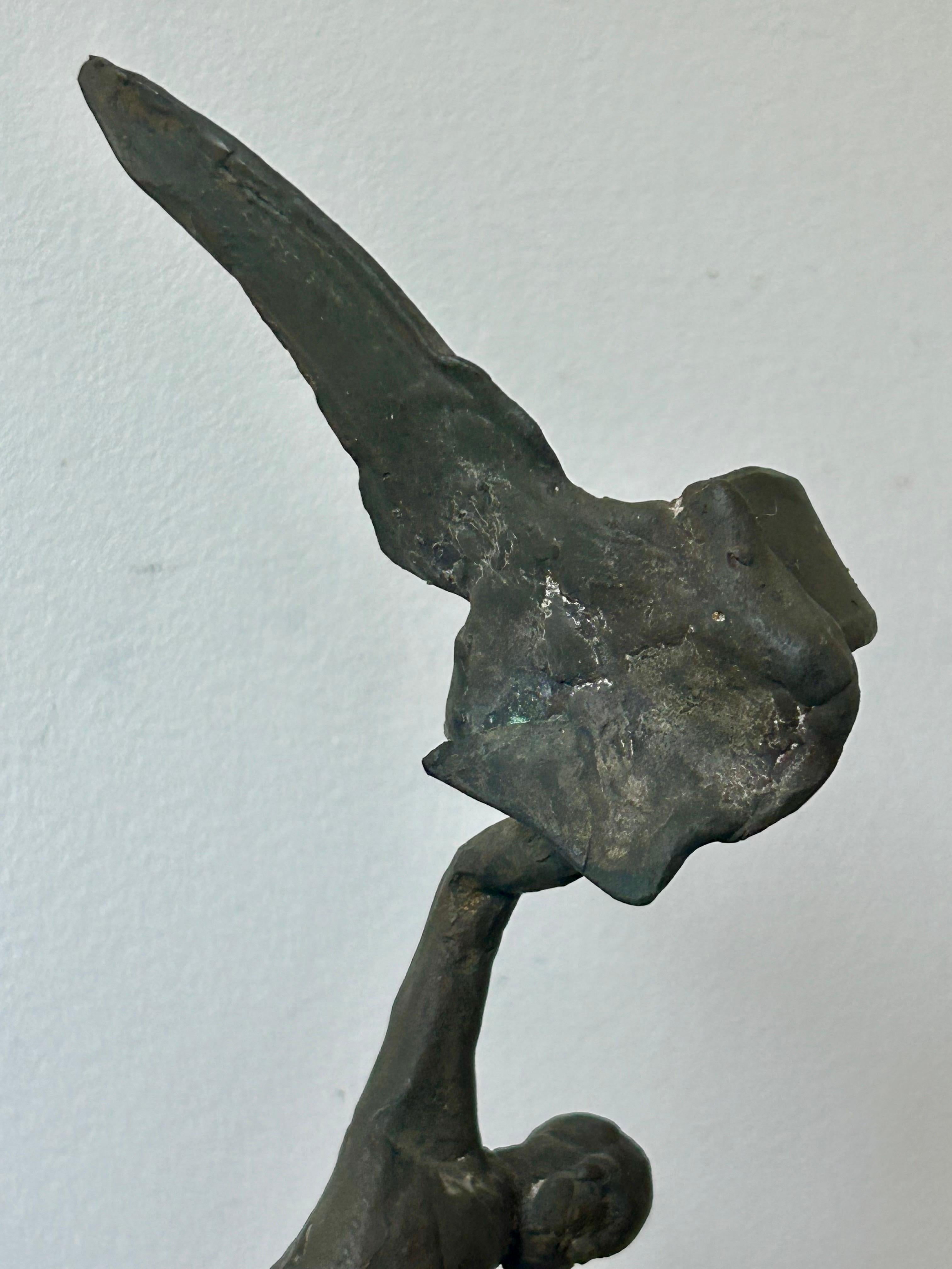 1929 -
Zajac è un artista californiano.
È noto per i grandi corni di montone in bronzo e i teschi in forme astratte.
Questo pezzo fa parte di una serie chiamata 