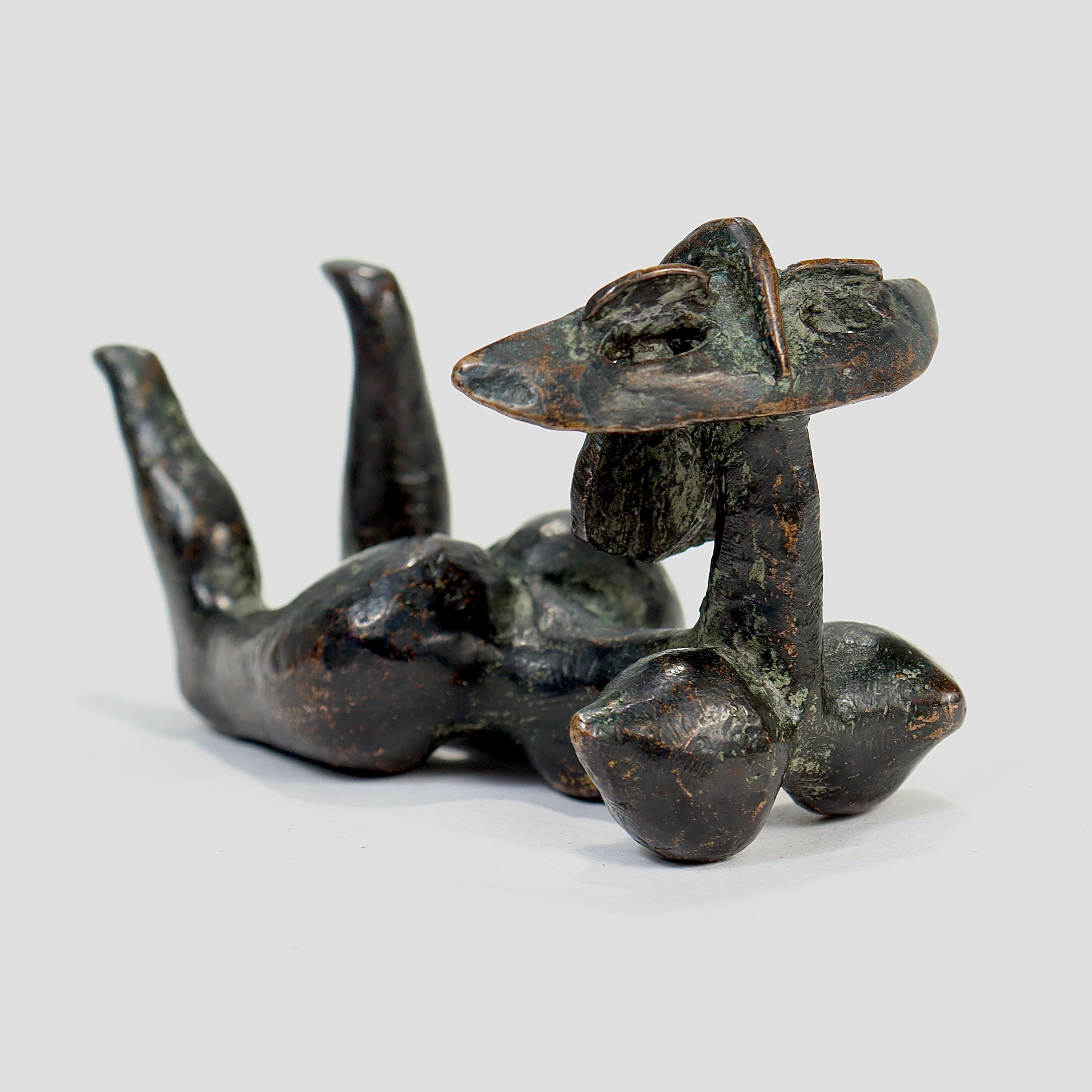 Colombian Surrealist Bronze Sculpture of a Female Nude by Guillermo Silva, 20C For Sale