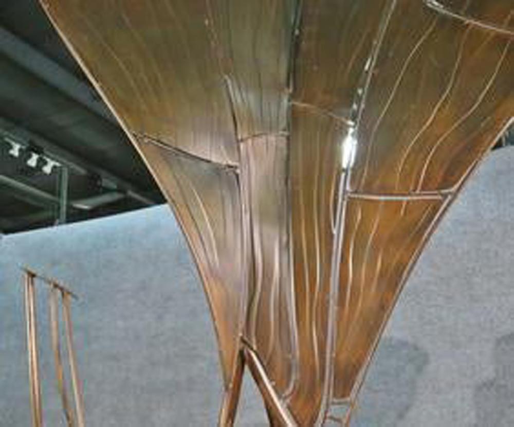 Surrealist Mid-Century Modern Monumental Sailboat Form steel Sculpture In Good Condition In Swedesboro, NJ