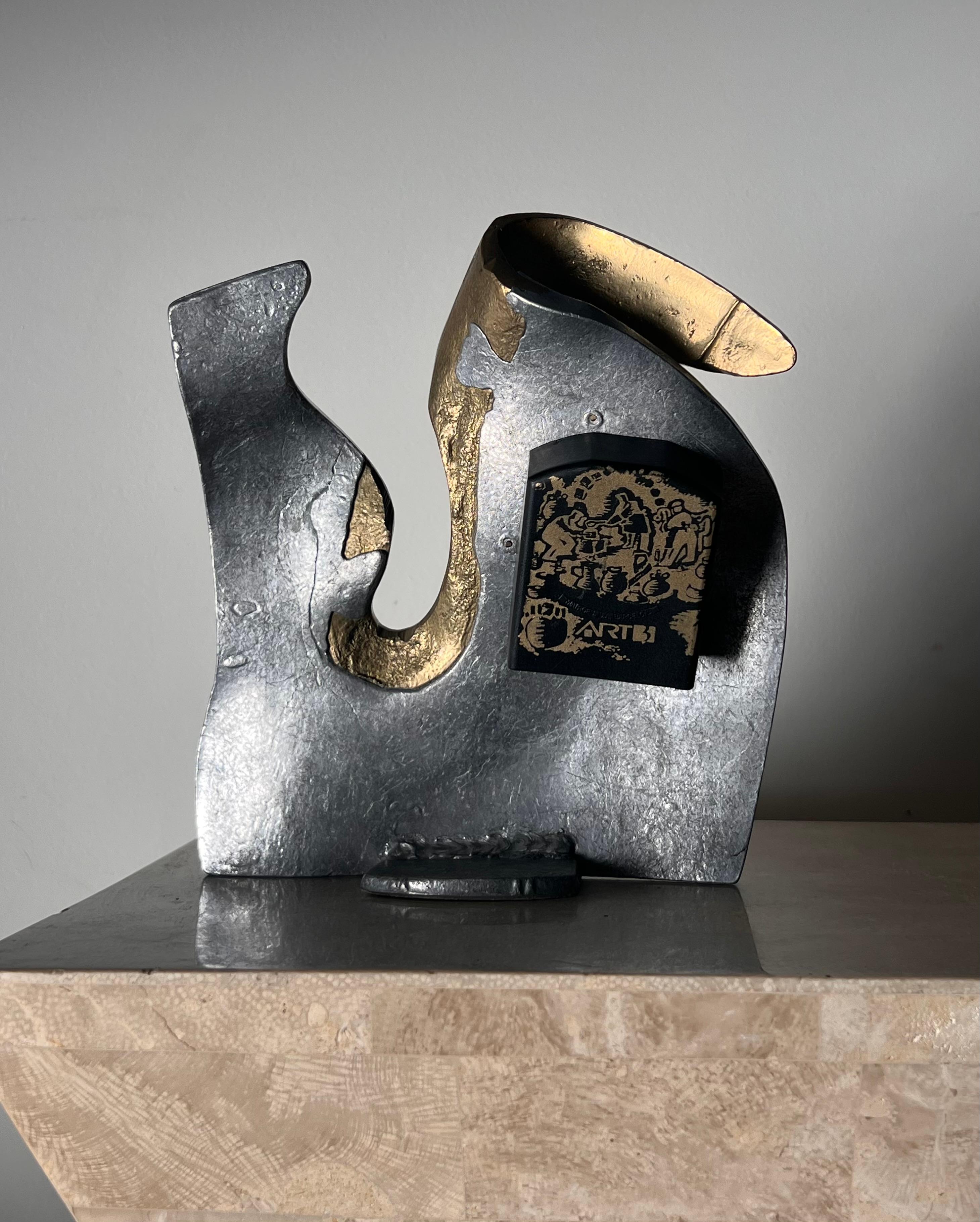 Surrealist mixed metal table clock by David Marshall for Art3, Spain circa 1970 3