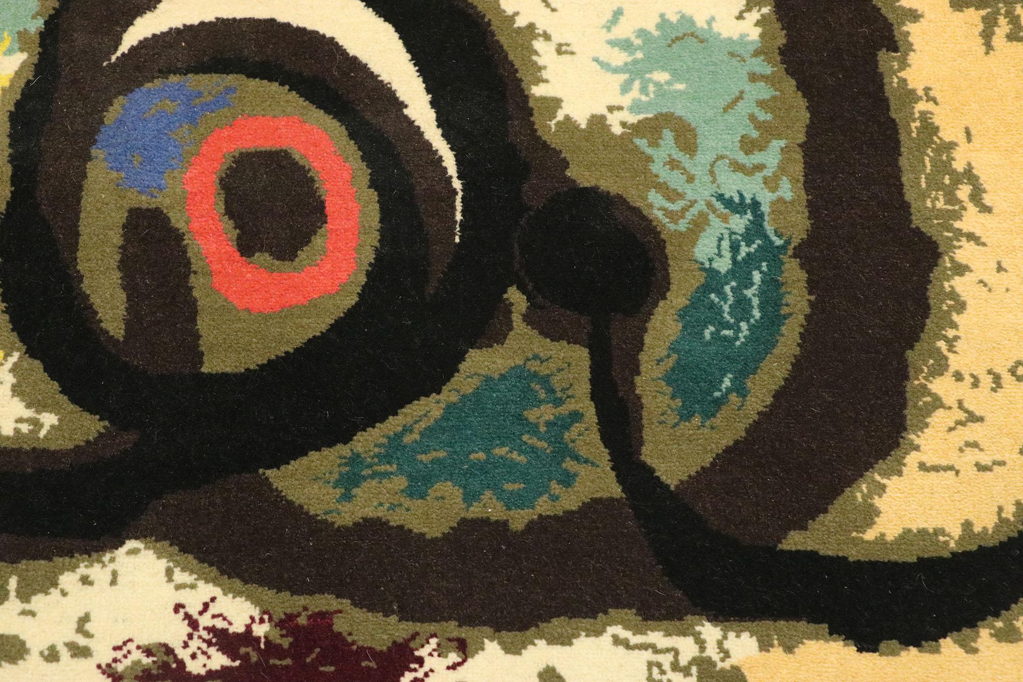 Noué à la main Tapisserie de style surréaliste d'après Femme et Oiseaux de Joan Miro en vente