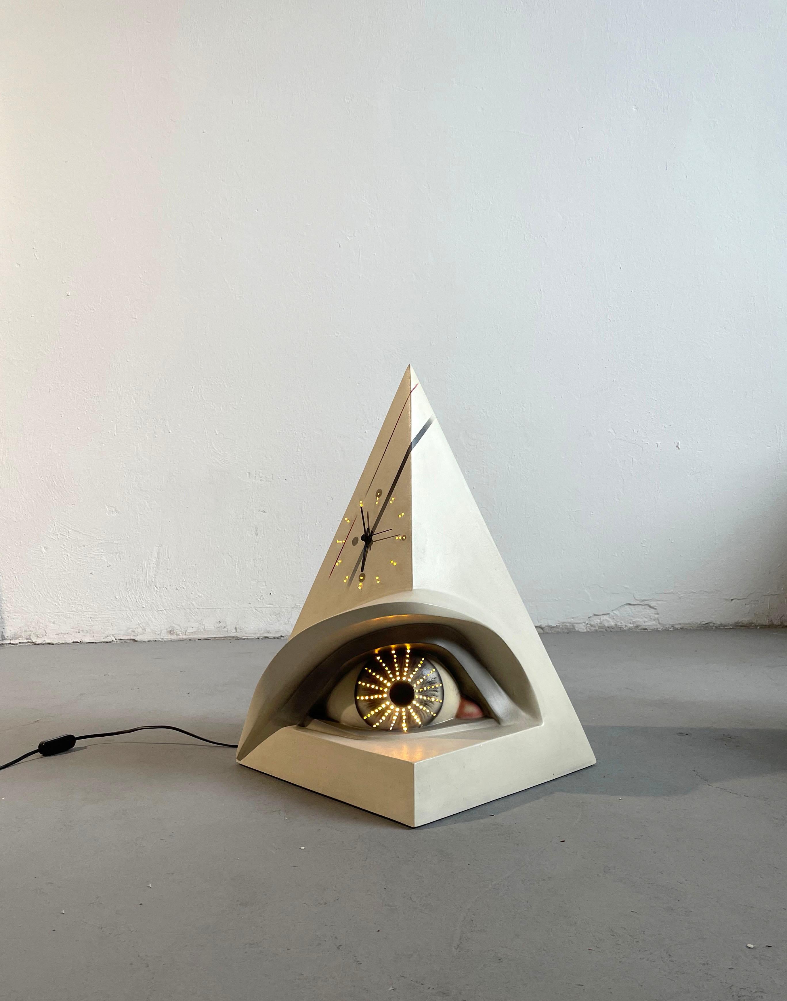 Horloge de table surréaliste en fibre de verre de l'Atelier Sommarti, Belgique en vente 2
