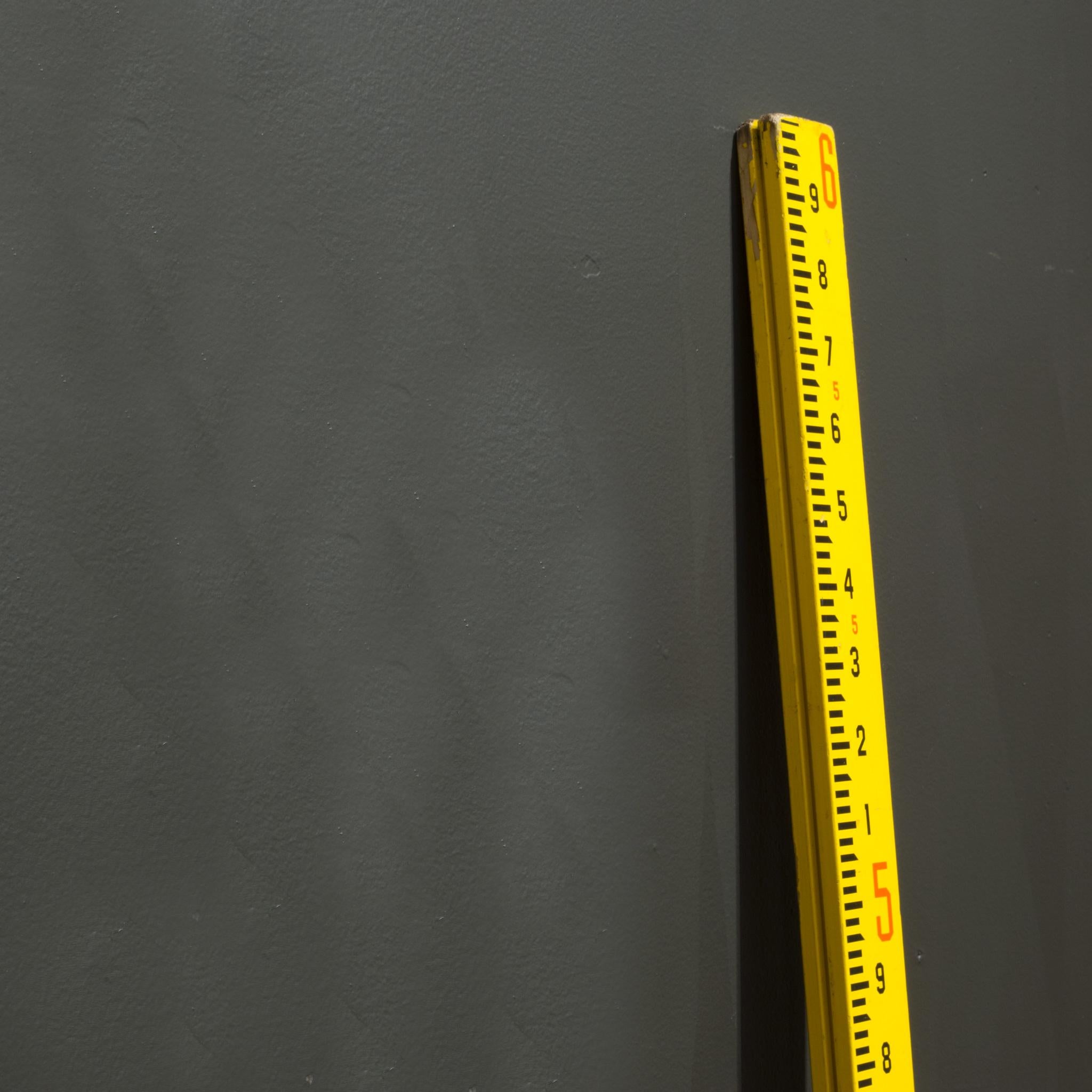 ABOUT

Original yellow 72