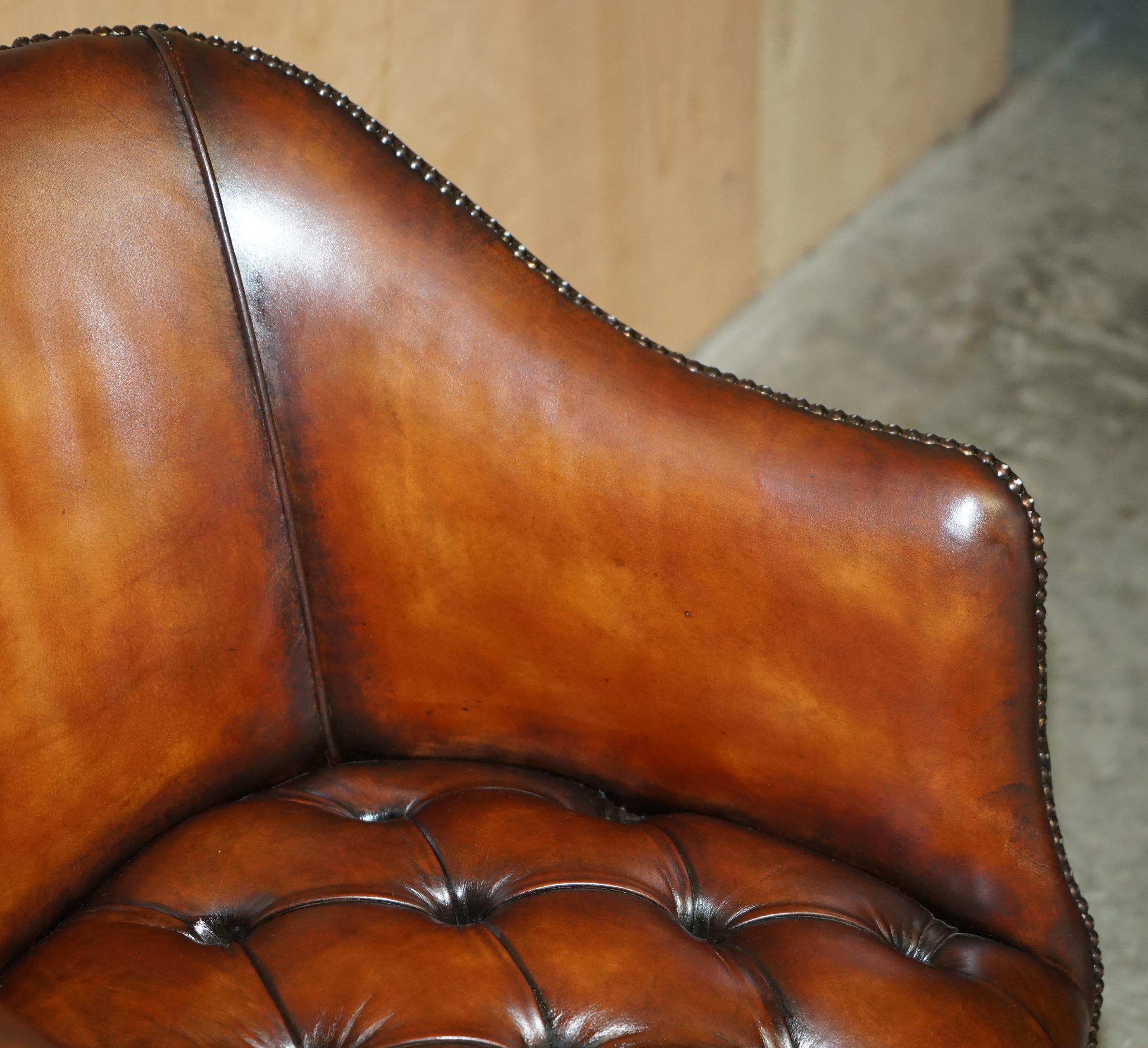 ÜBERLEBENDER DES DEUTSCHEN LUFTANGRIFFS VON 1940 RESTORIERTEN ViCTORIANISCHEN CHESTERFIELD KAPITÄNSSTUHL im Angebot 2