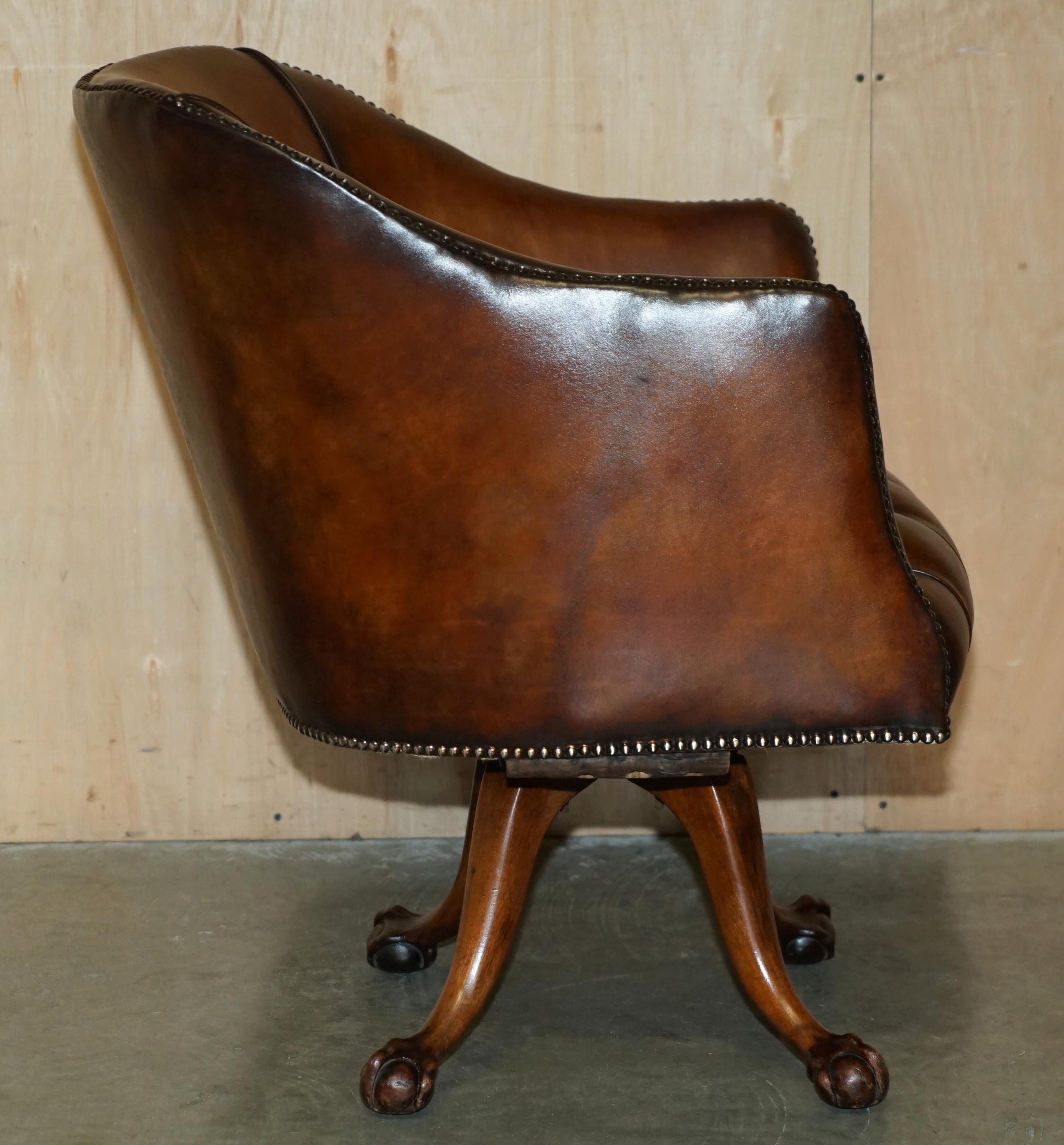 ÜBERLEBENDER DES DEUTSCHEN LUFTANGRIFFS VON 1940 RESTORIERTEN ViCTORIANISCHEN CHESTERFIELD KAPITÄNSSTUHL im Angebot 6