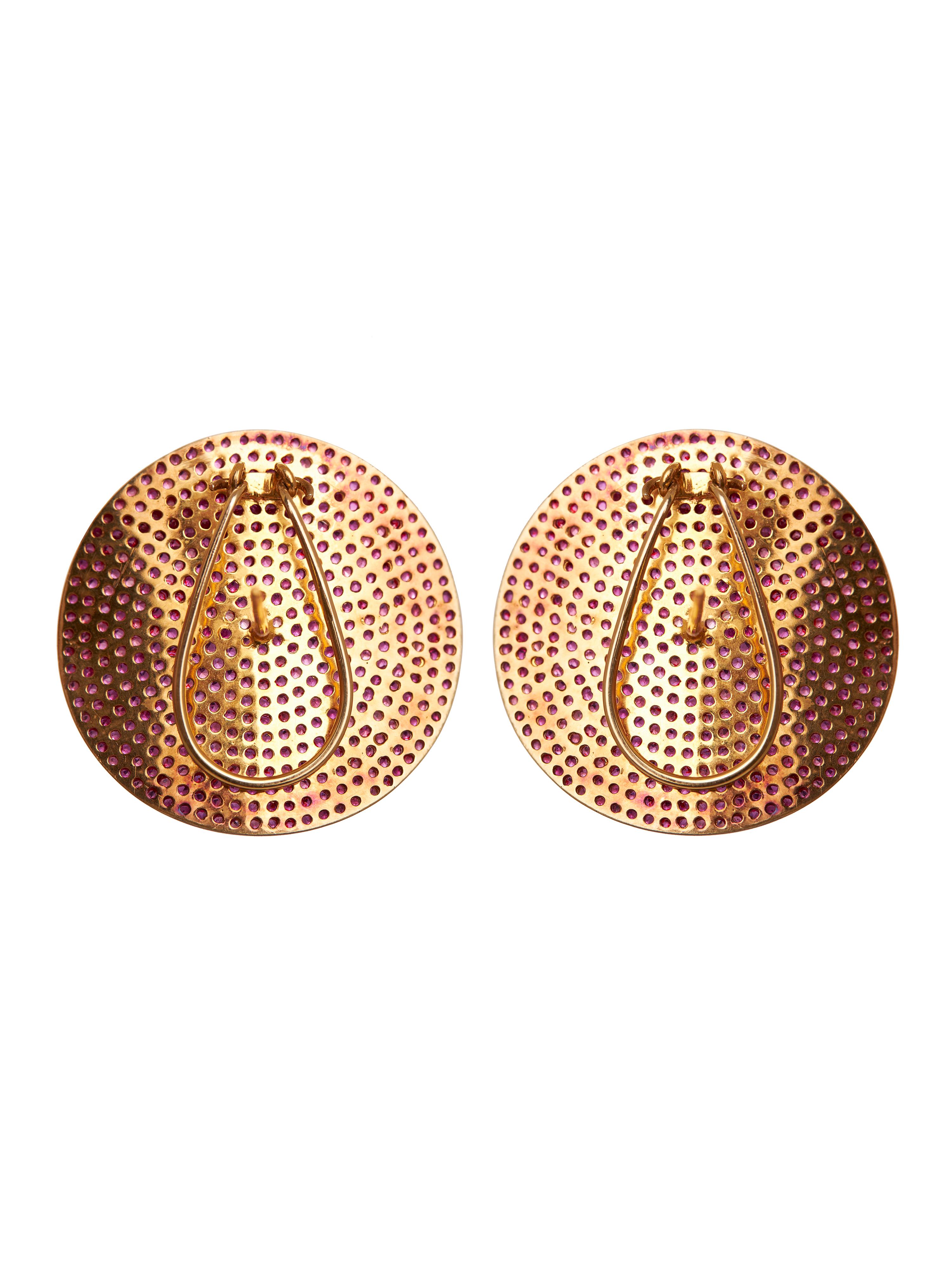 Pendientes de disco - Push-backs de oro de 14 quilates, rubí y plata en Nuevo estado para la venta en Mumbai, IN