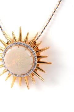 Suryachaand Gold Pendant by Kahana Jewels