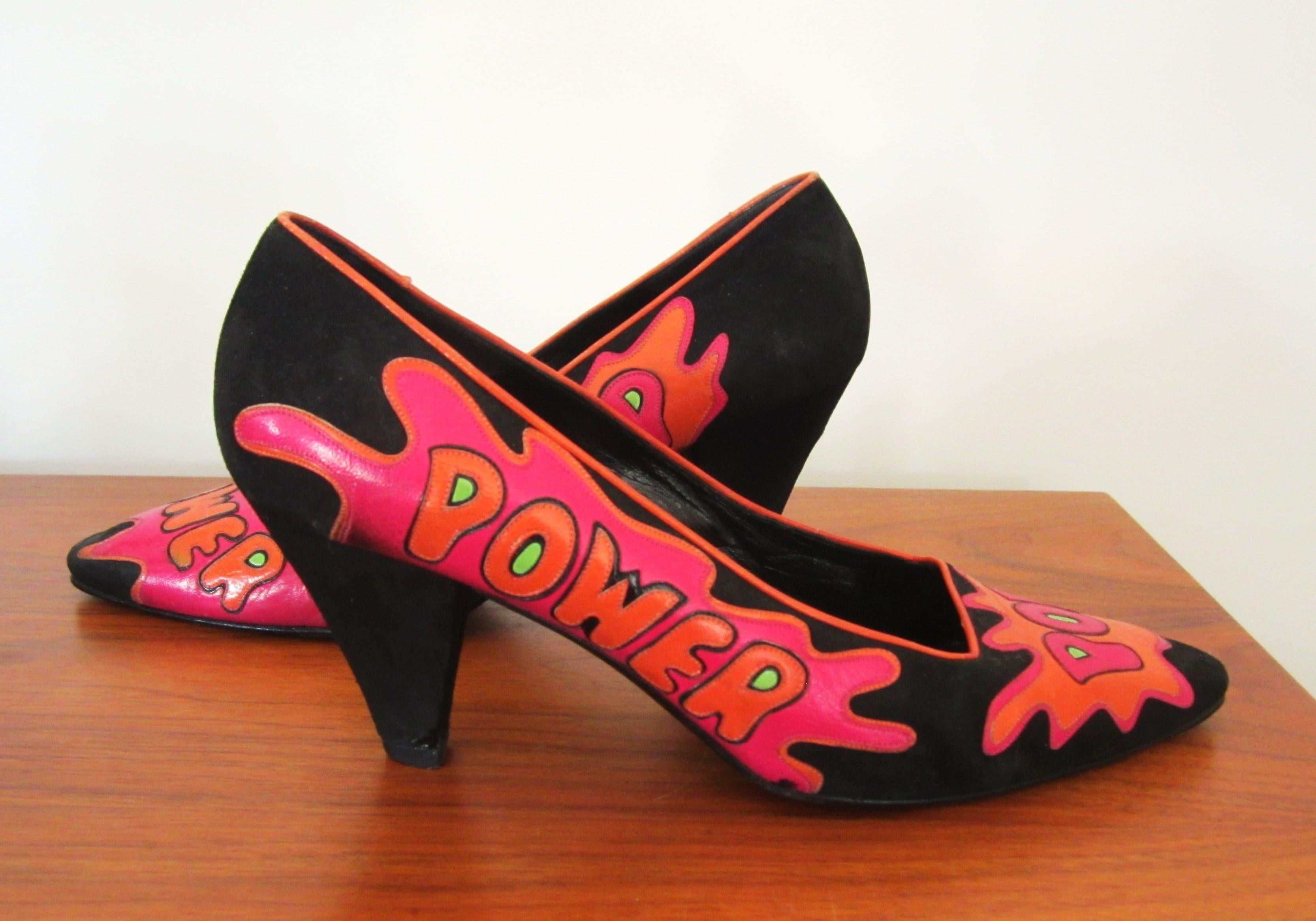 Susan Bennis / Warren Edwards POP POWER Leather Suede Pump Shoes Pop Art. These shoes are fabulous with the Pop Power graphics on the front and sides of the shoes. Circa 1984-85. In the Met 150 Archives! They are a size 8, and are on the narrow