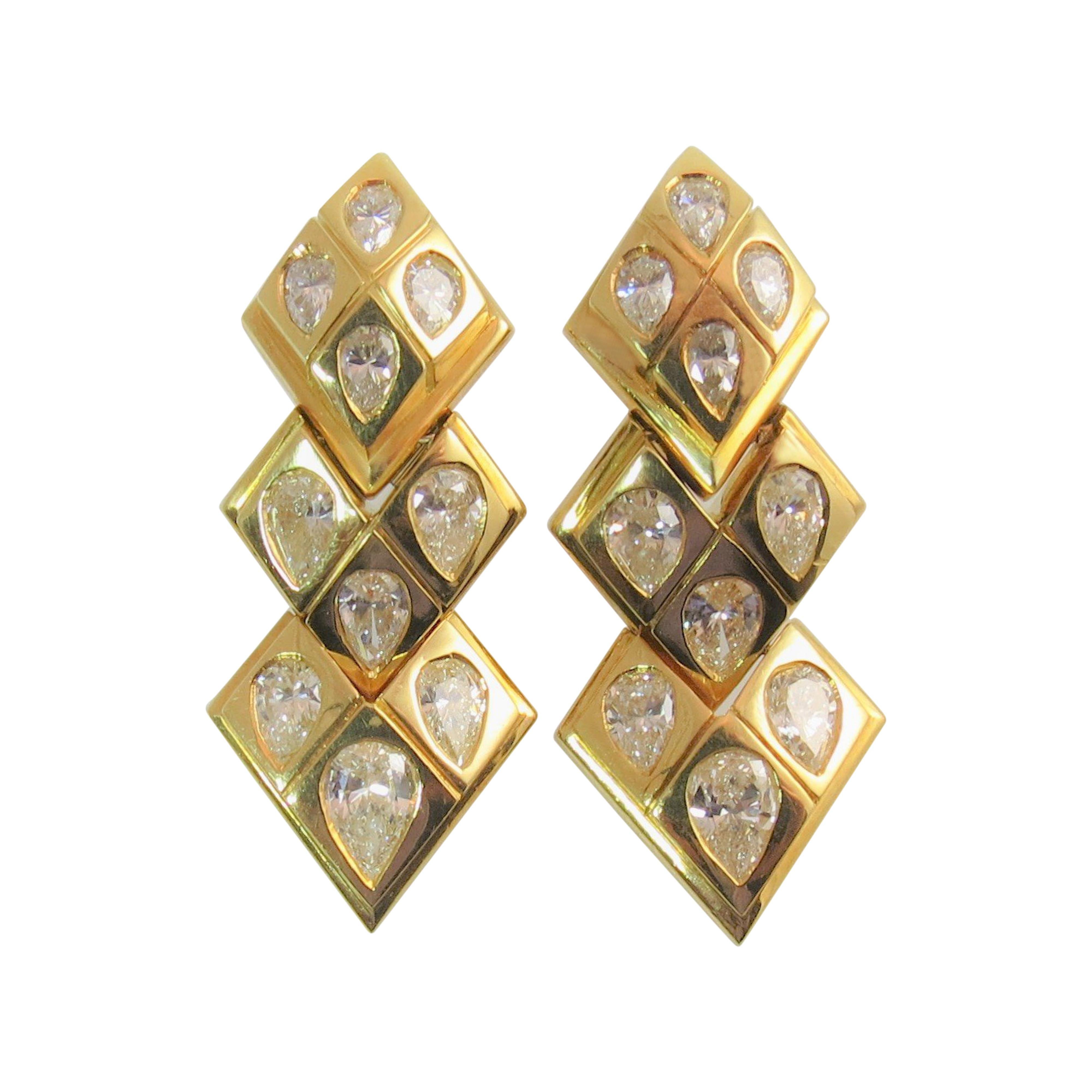 Susan Berman 18 Karat Yellow Gold Flexible Pear Shape Diamond Drop Earrings For Sale