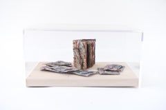 Susan Bland, „Scrapbook #1“, Original-Kunstkomposition in Vitrine, 1986