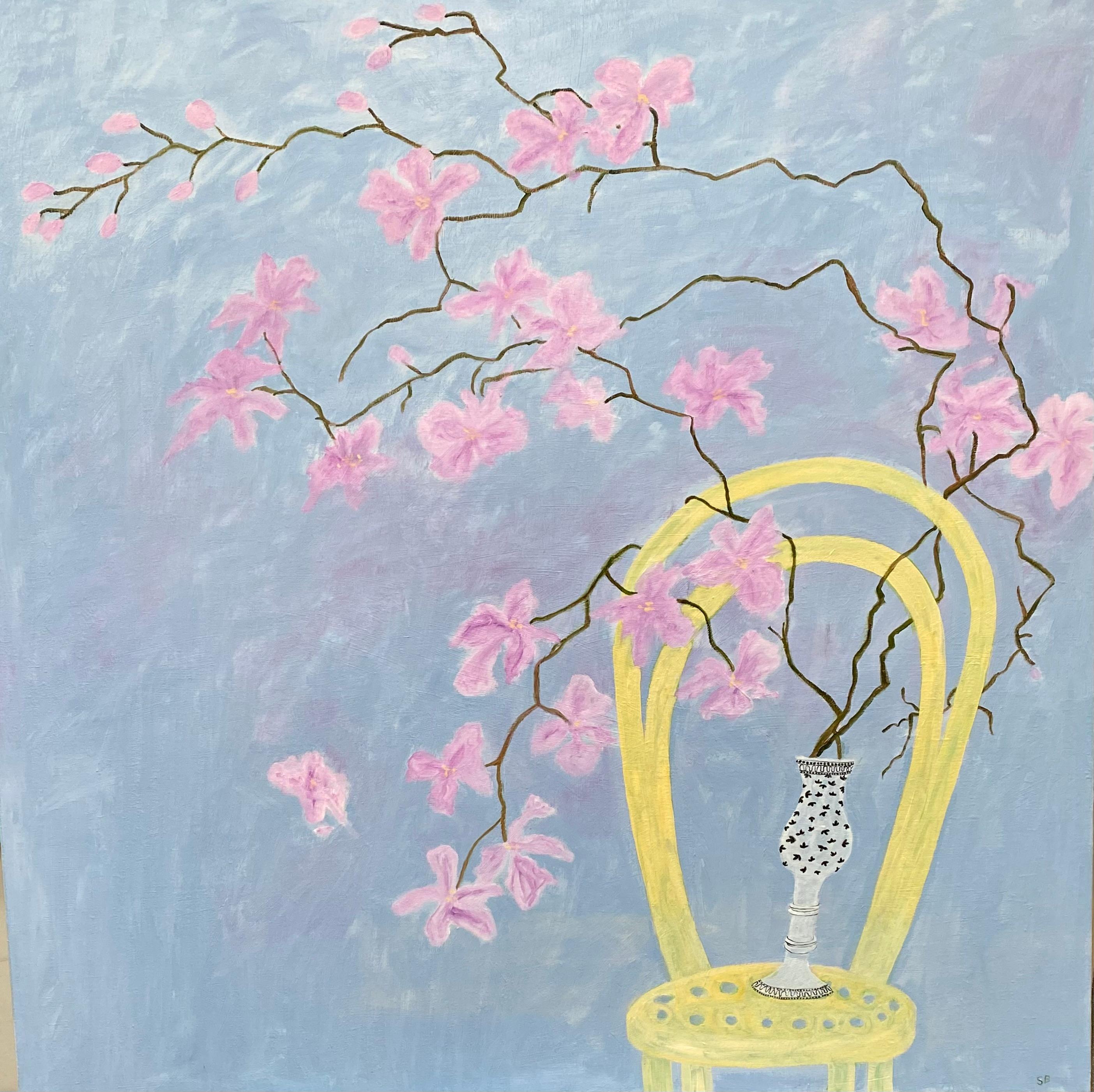 Sedia gialla. Natura morta contemporanea dipinta ad olio - Still-Life Painting Grigio di Susan Bleakley