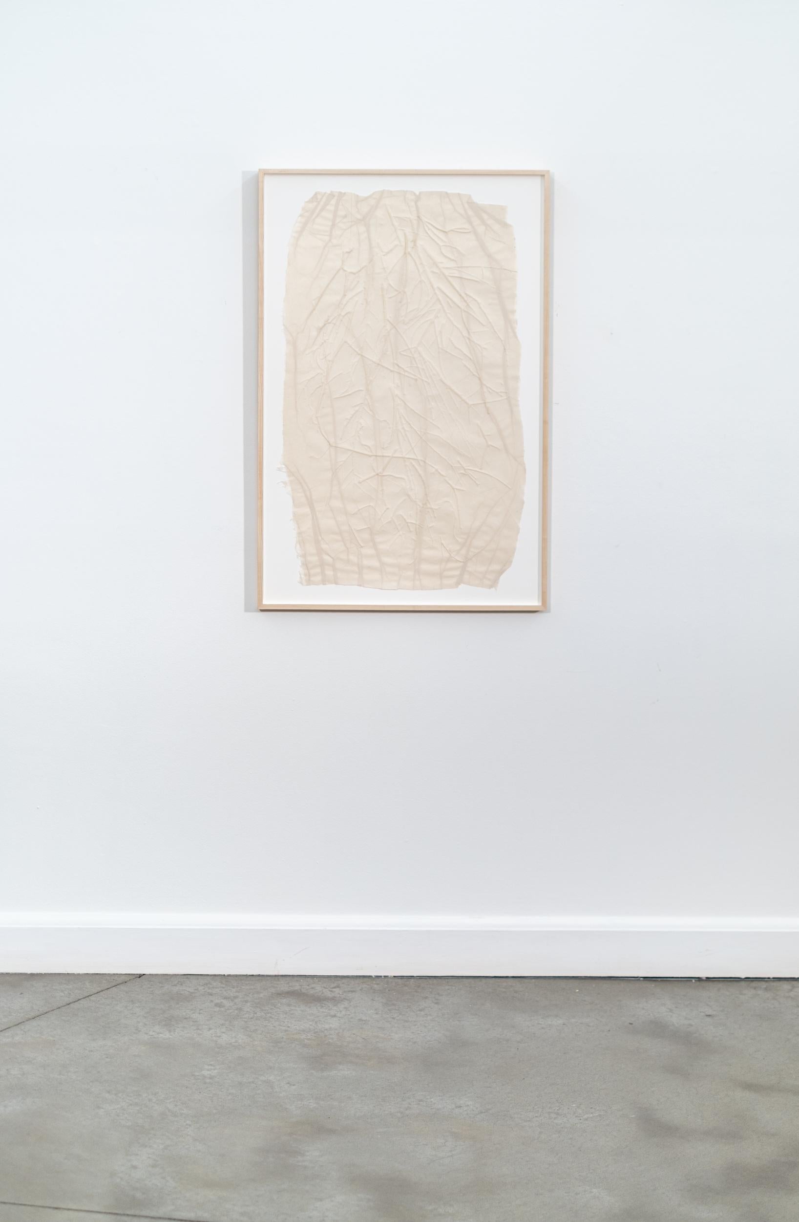 Parchment Series XXXV - astratto, in rilievo, monoprint su carta pergamena - Abstract Print Beige di Susan Collett