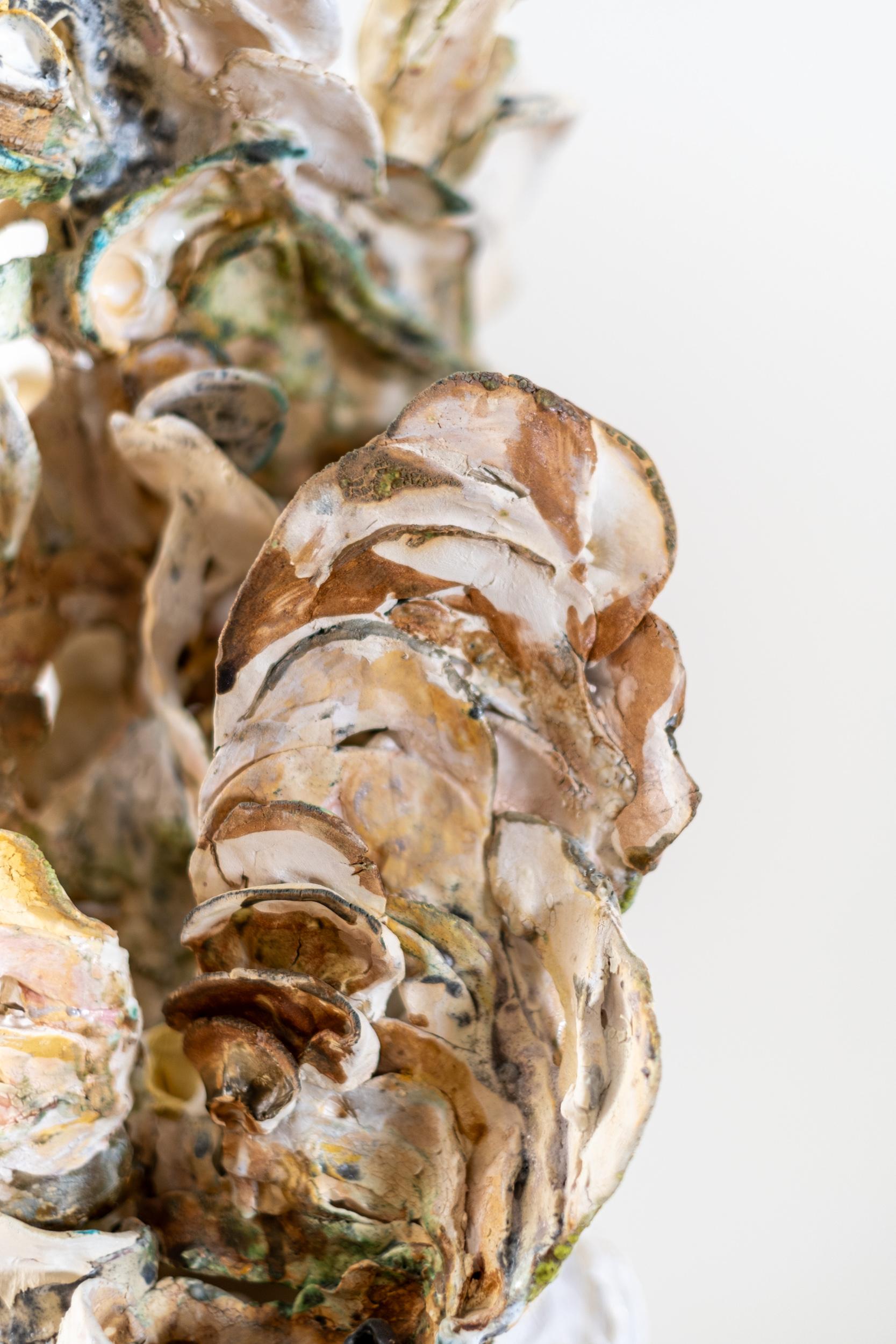 Traverse - scultura contemporanea, astratta, scolpita a mano, da tavolo in ceramica in vendita 7