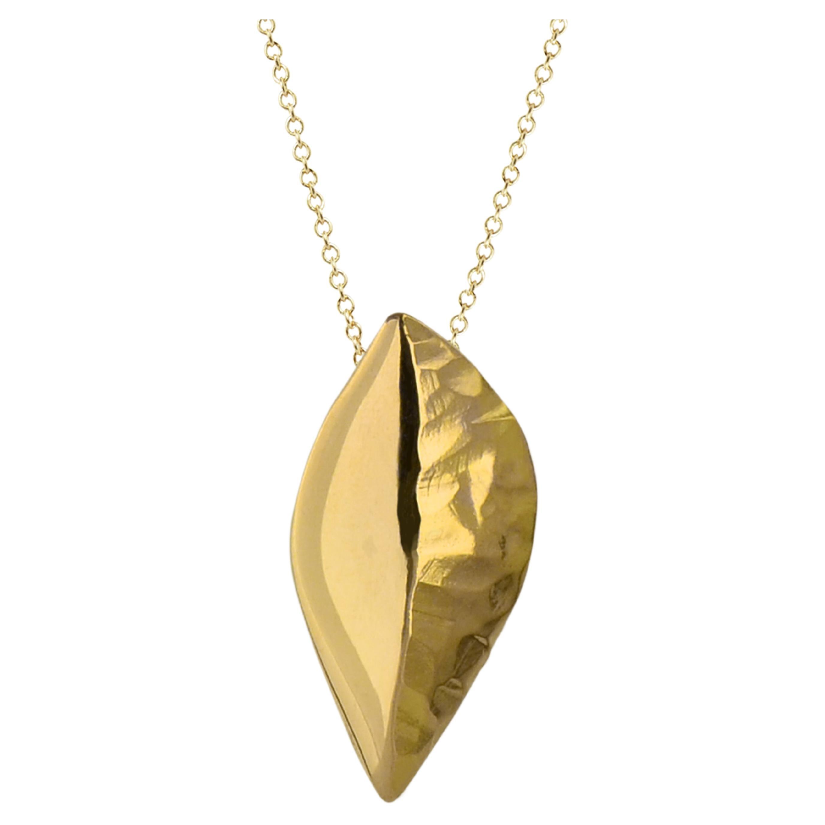 Susan Crow Studio Leaf Pendant With Chain In Certified FAIRMINED Yellow Gold For Sale