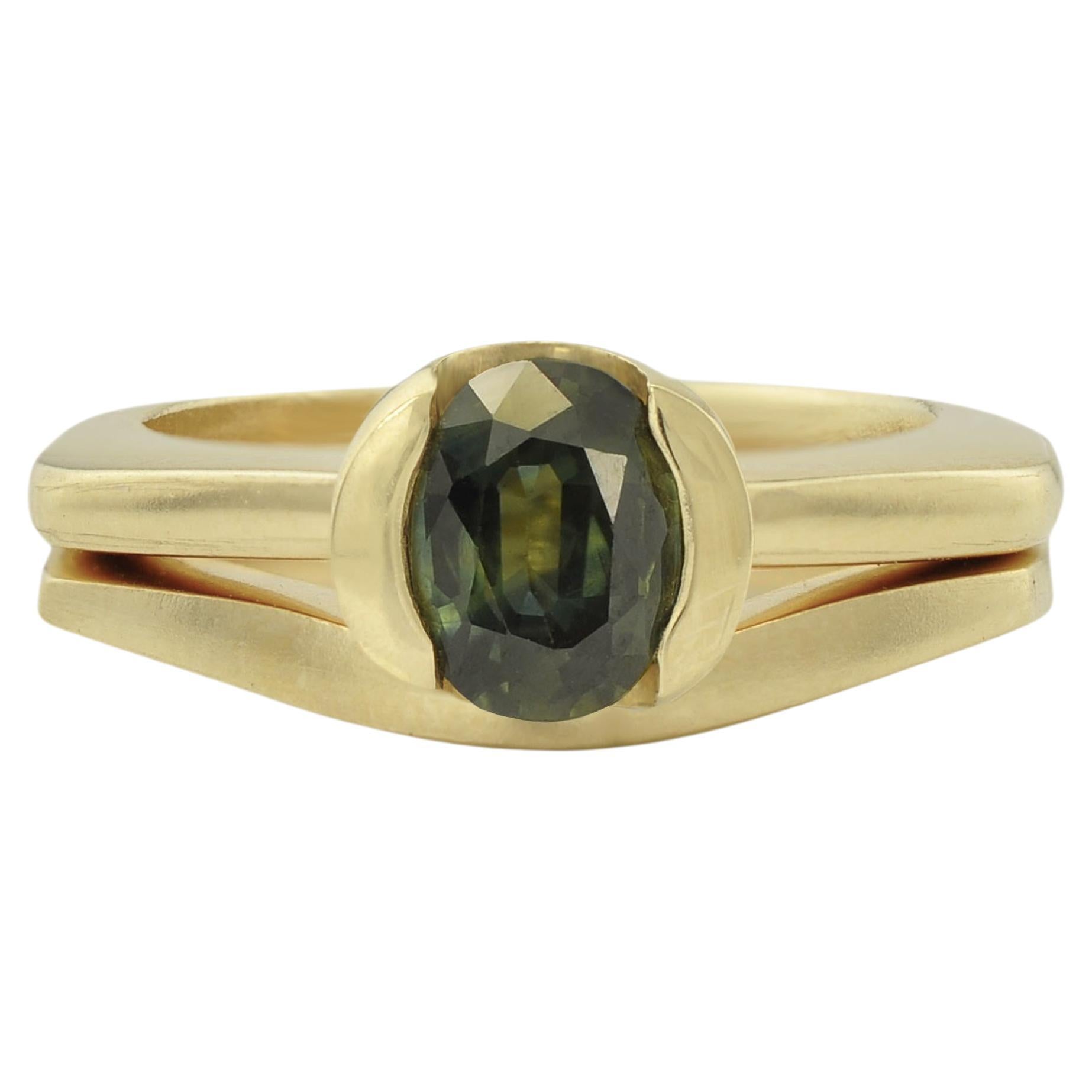 Susan Crow Studio FAIRMINED GOLD and GREEN SAPPHIRE RING SET For Sale