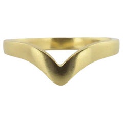 Susan Crow Studio Fairmined Lily Siege-Ring aus Gold mit Lilienmuster