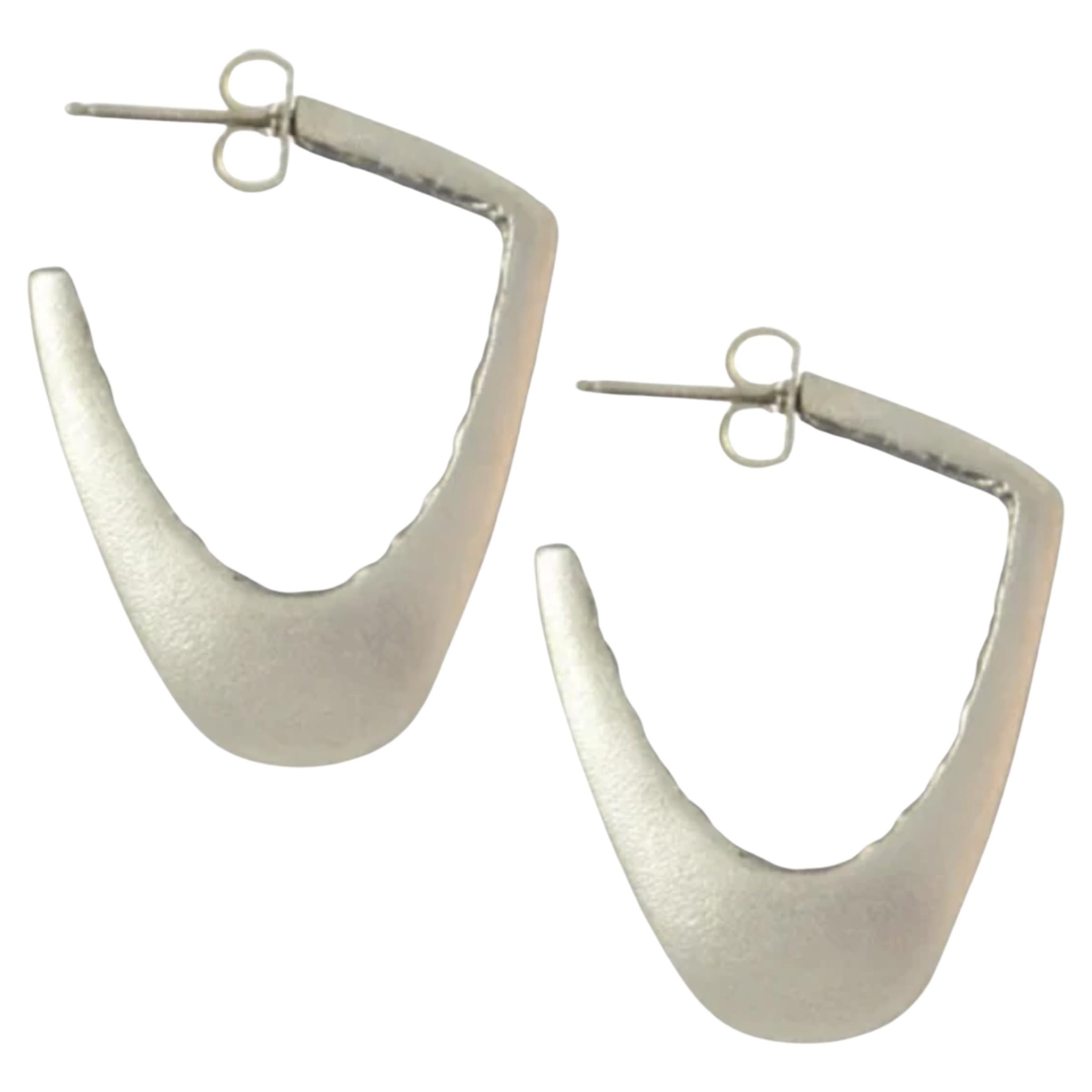 Susan Crow Studio Sterling Silver Mid-Century Inspired Hoop Earrings with Posts For Sale