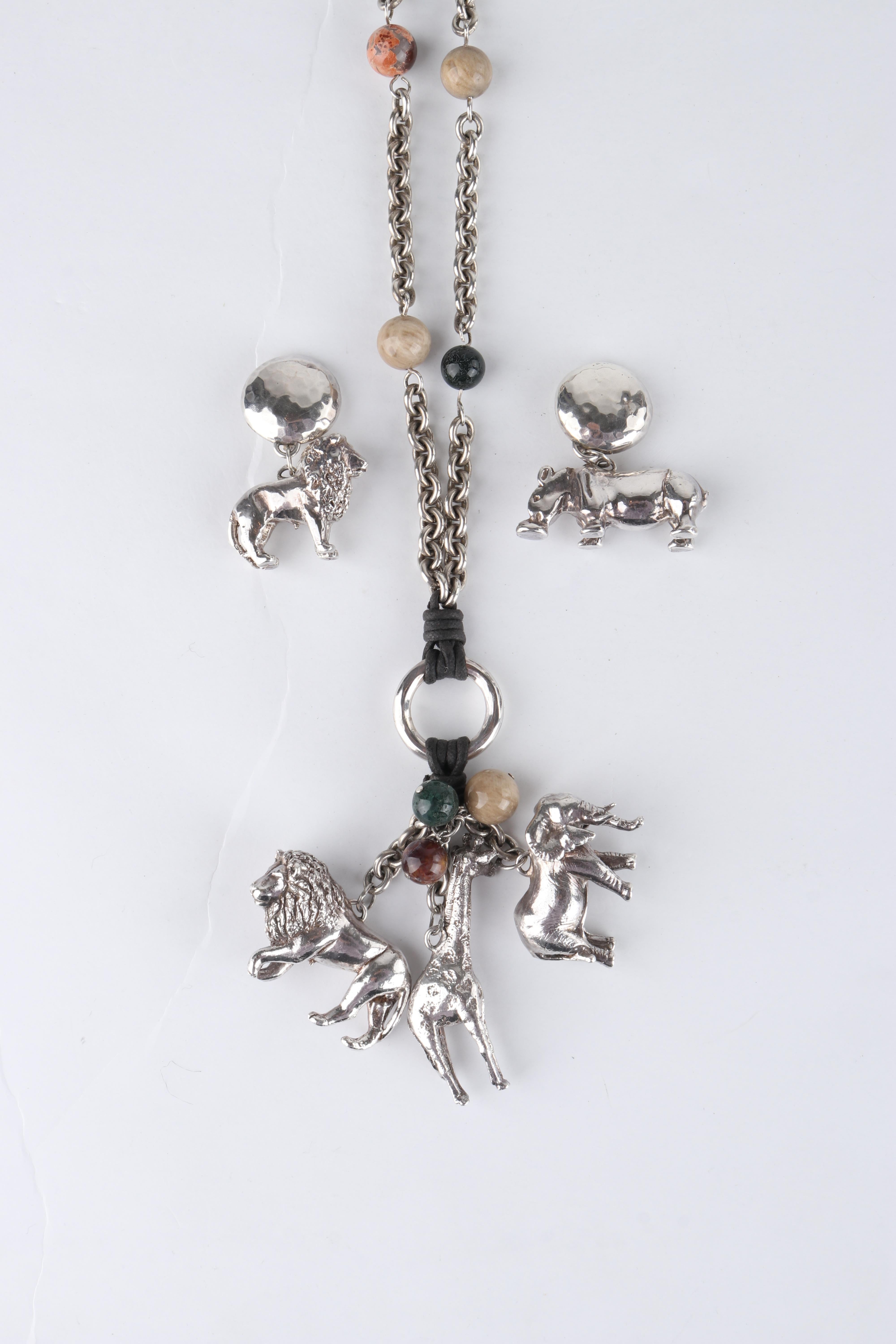 SUSAN CUMMINGS c.1990's Vtg Sterling Silver Beaded Animal Necklace Earrings Set

Brand / Manufacturer: Susan Cummings
Circa: 1990's 
