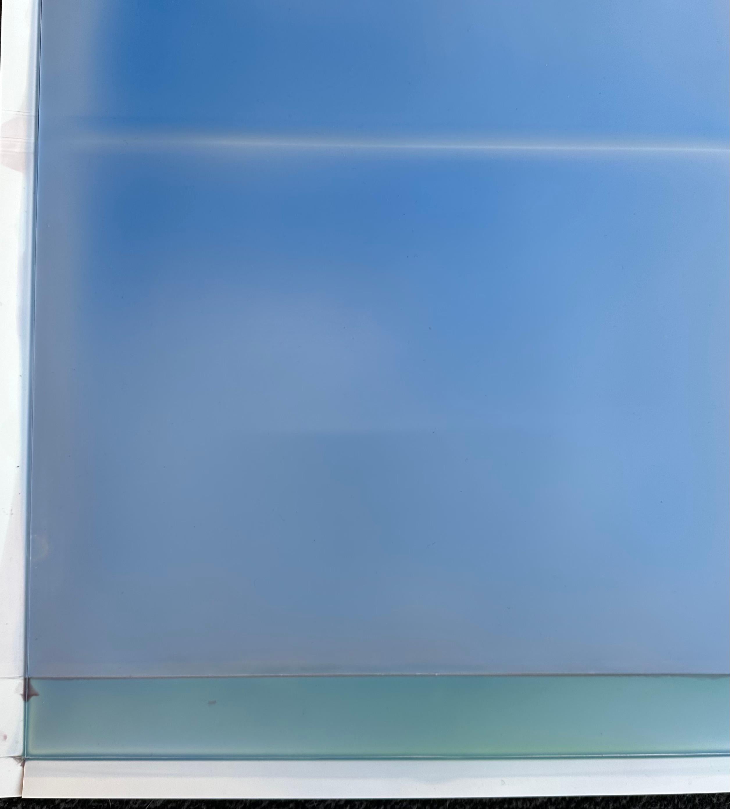 Pliegues en cascada Pie Aqua, Azul cielo, Verde menta, Polímero tintado, Papel Yupo en venta 1