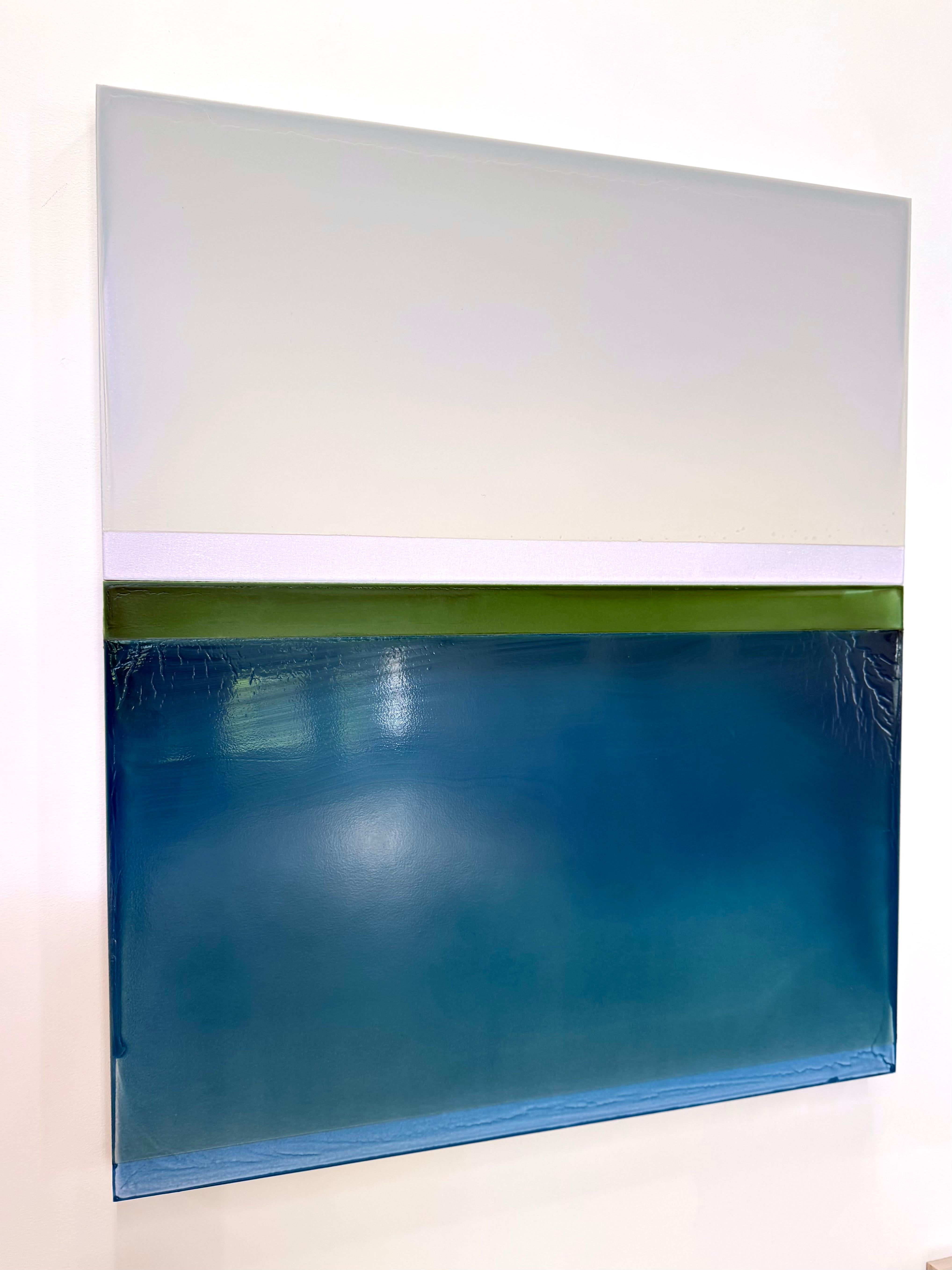 Bordo dell'acqua - Pittura contemporanea colata Blu Teal Verde Avorio, 2025 - Painting Contemporaneo di Susan English