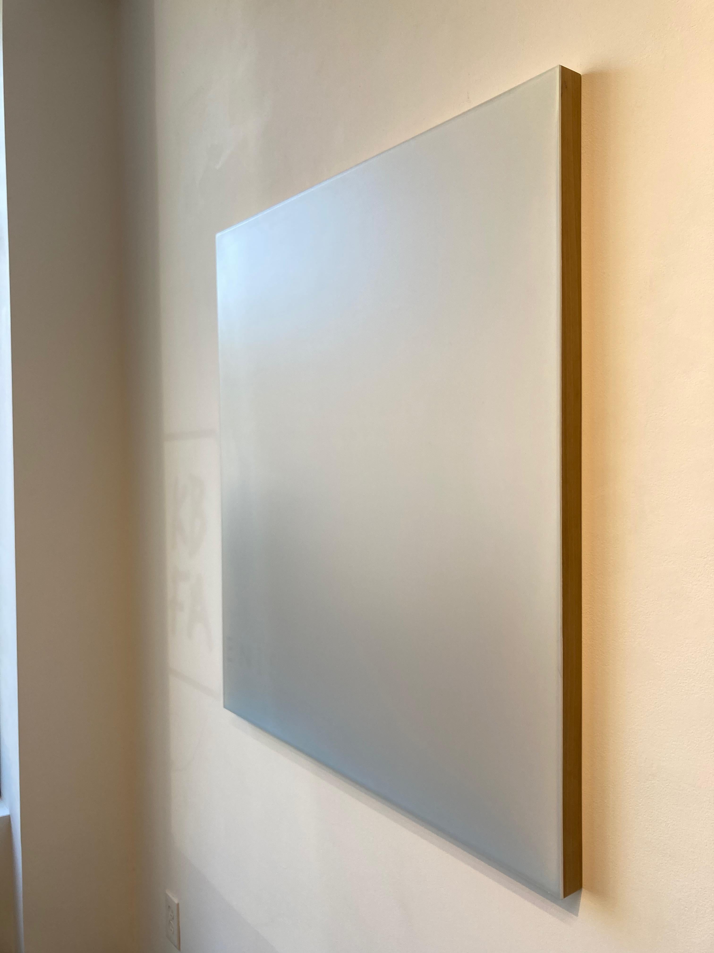 Outland 13 - Pintura Abstracta Vertida Polímero Tintado Mate Gris Azul Hielo, 2019 en venta 9