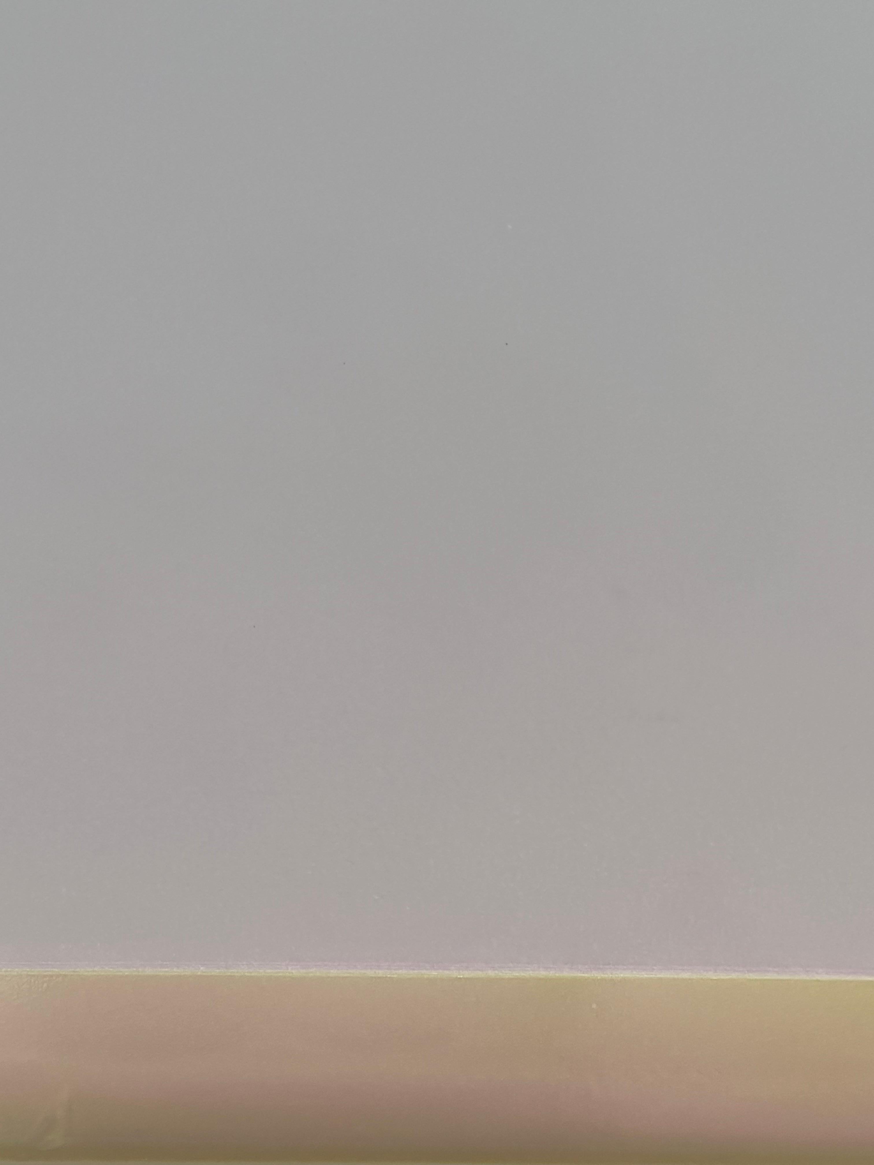 Outland 47 - Pittura astratta contemporanea versata Icy Blue Beige, 2024 in vendita 4