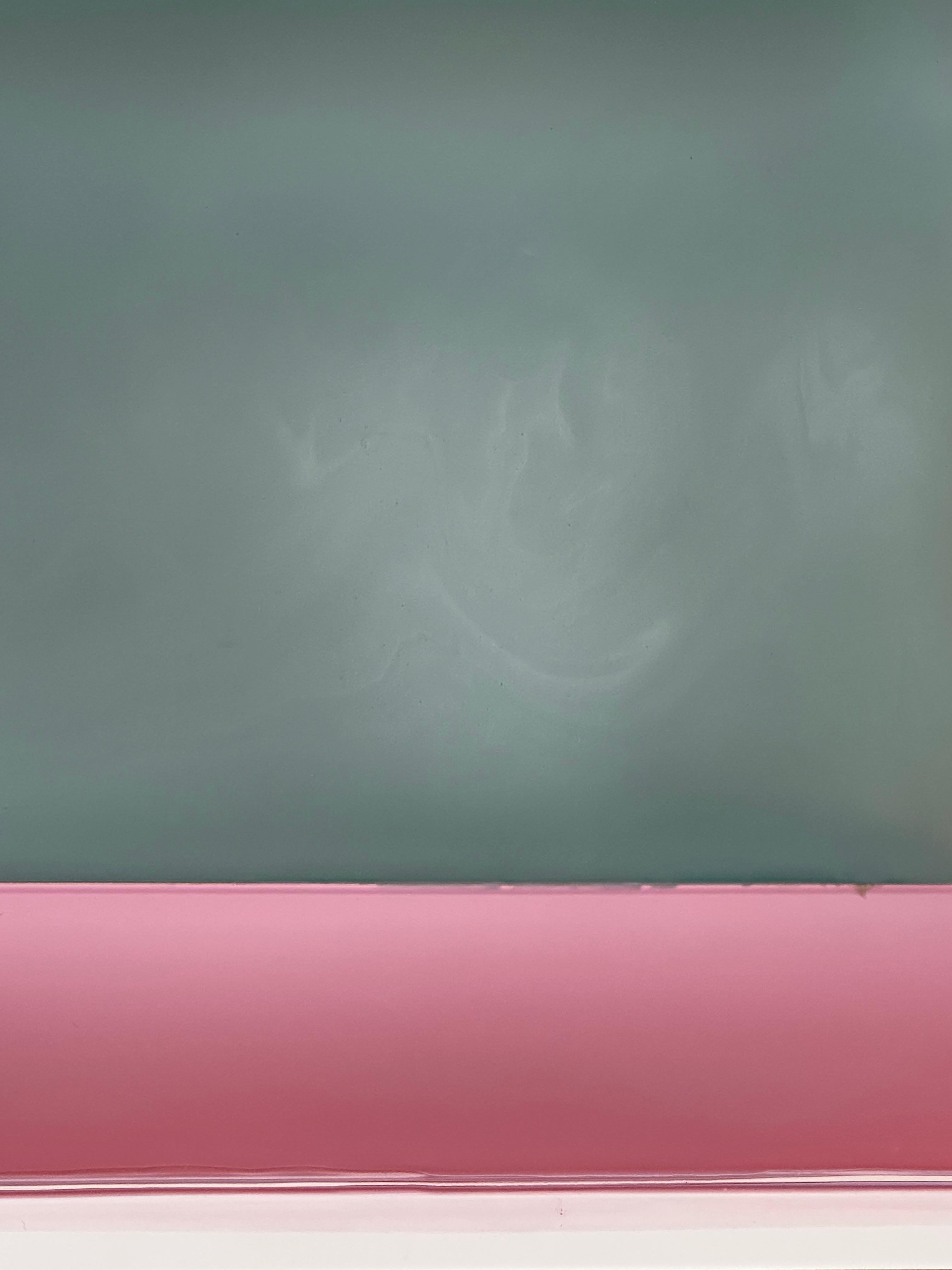 Piede largo al vivo - Carta Yupo contemporanea Sage Jade Green Pale Pink, 2022 in vendita 4