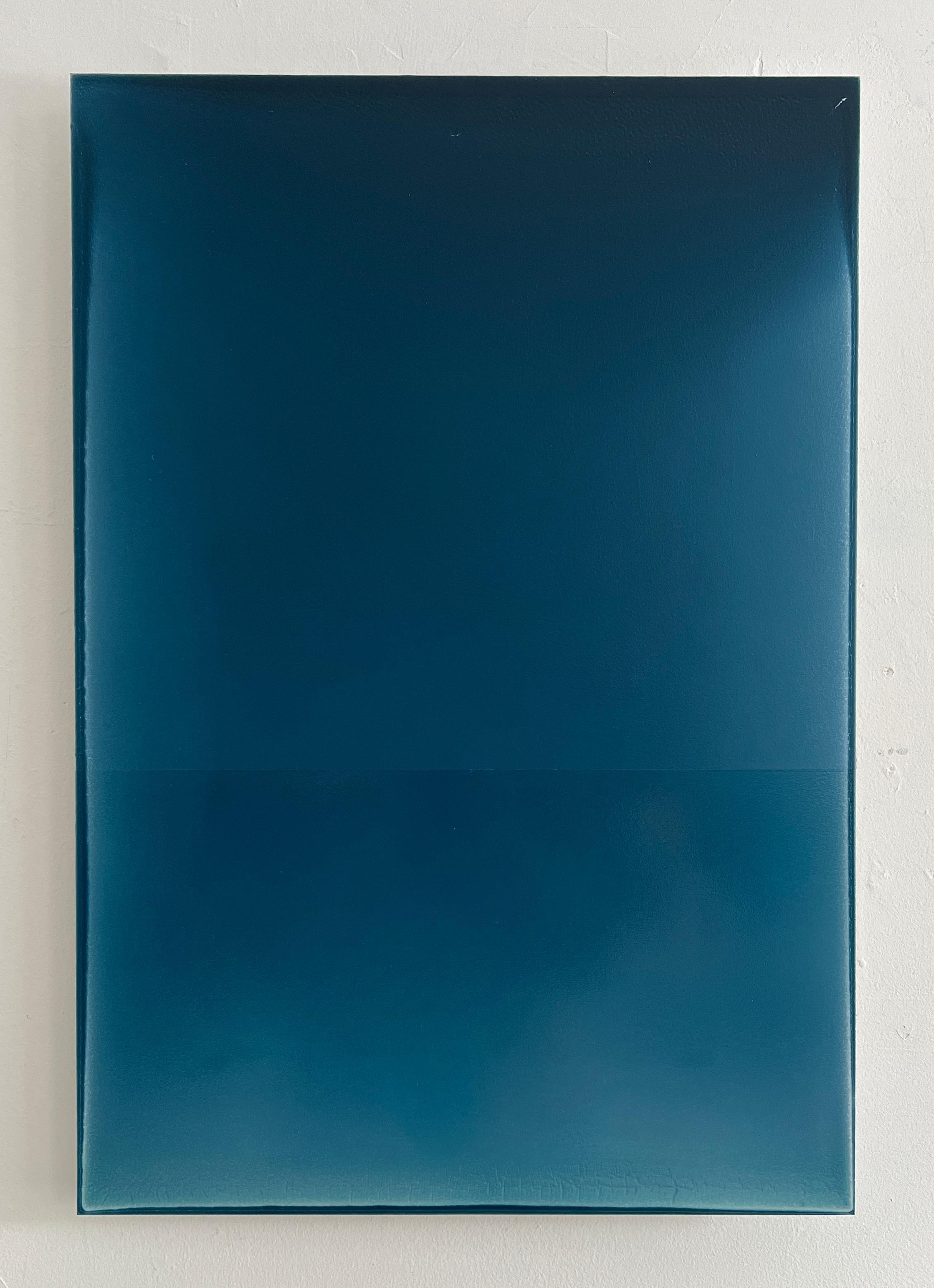 Weather One - Pannello galleggiante in pittura polimerica colorata Blu Indaco Scuro, 2022 - Painting di Susan English