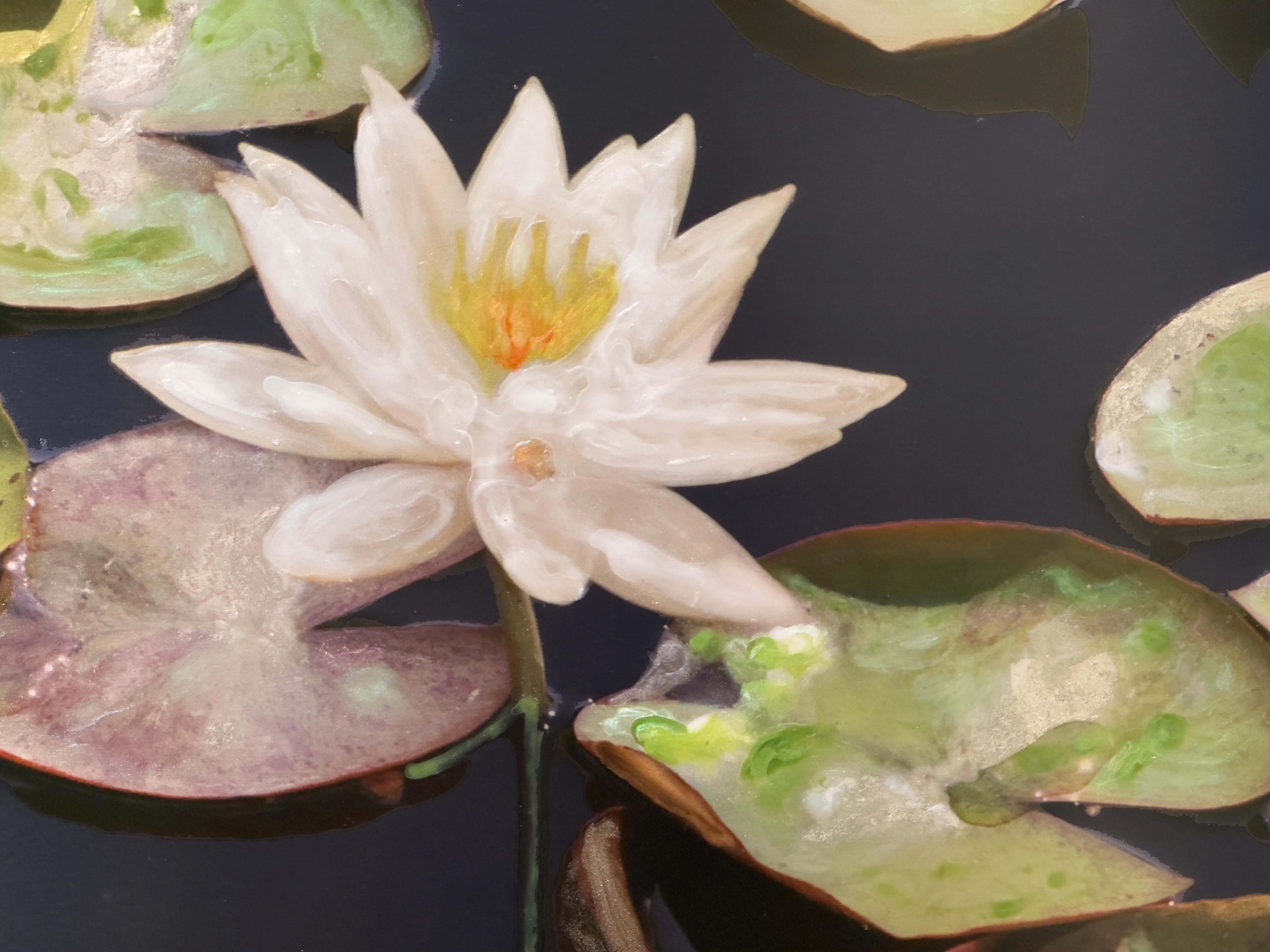 WHITE YAZI - Hyperrealism / Lily pads / Flower / Botanical 1