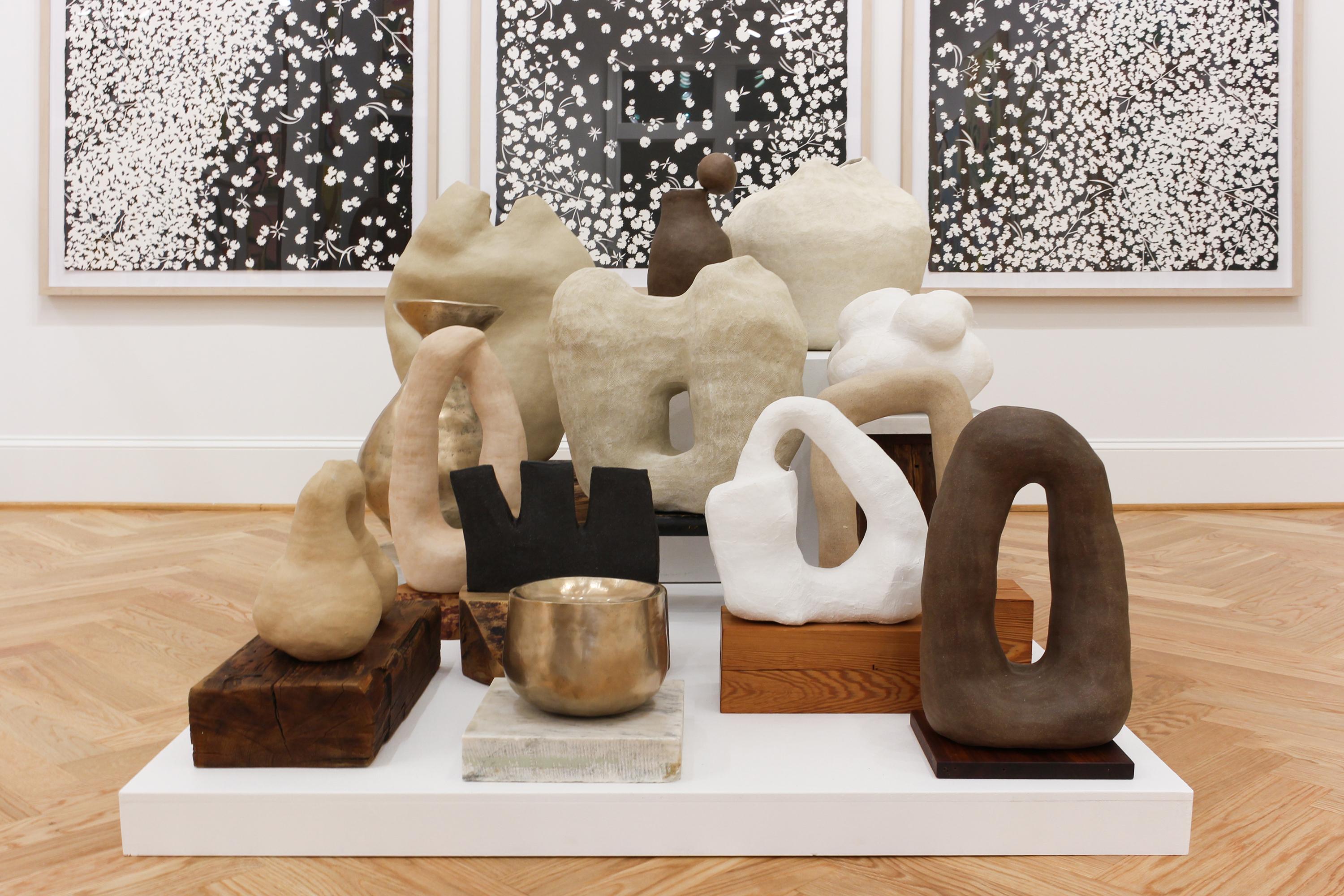 „Honey Pot““ – abstrakte Skulptur – Barbara Hepworth – Sculpture von Susan Hable