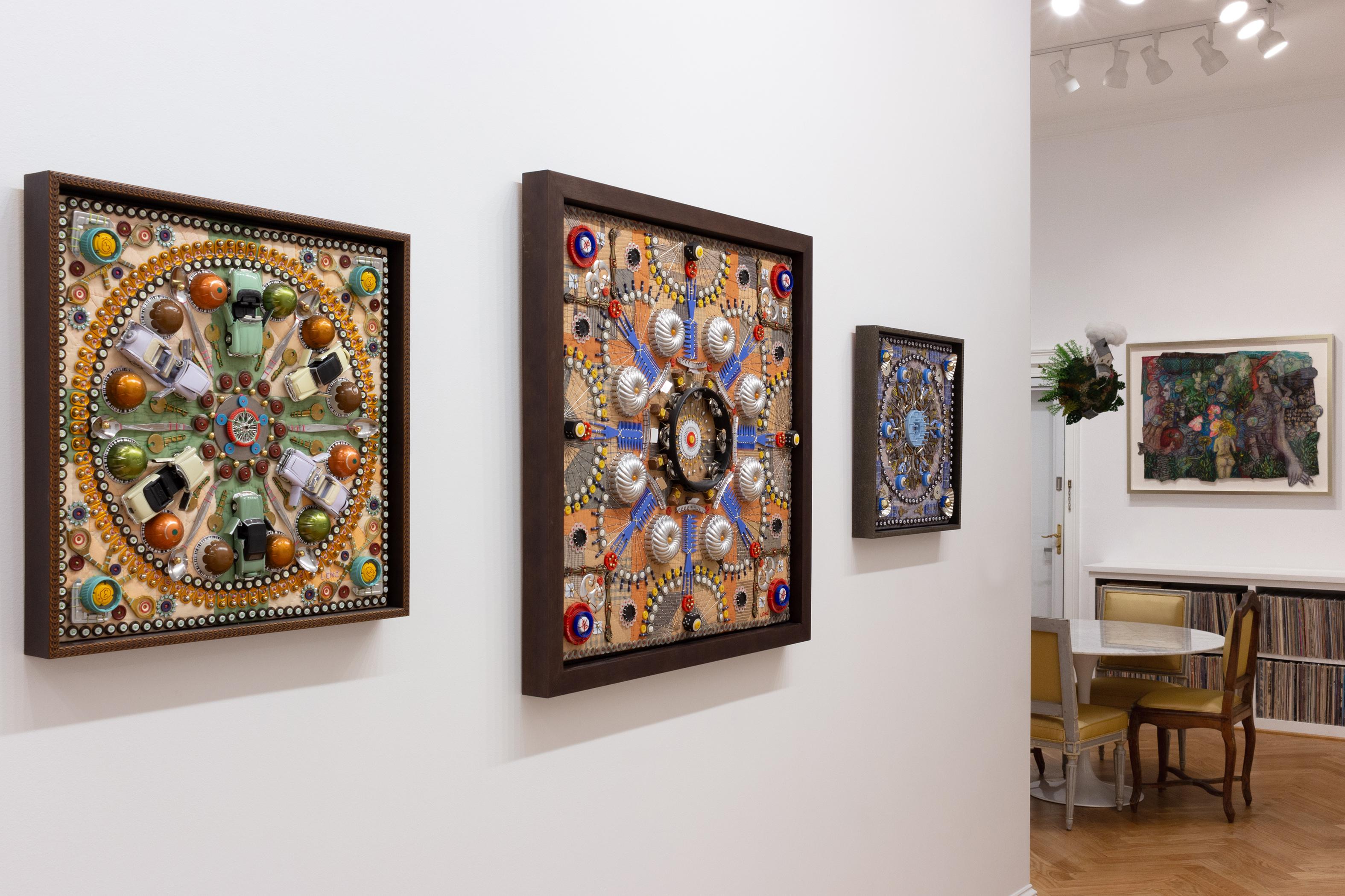 „Found Object Mandala CLIX“ – Mischtechnik, Assemblage, Muster, Kreis, Autos 2