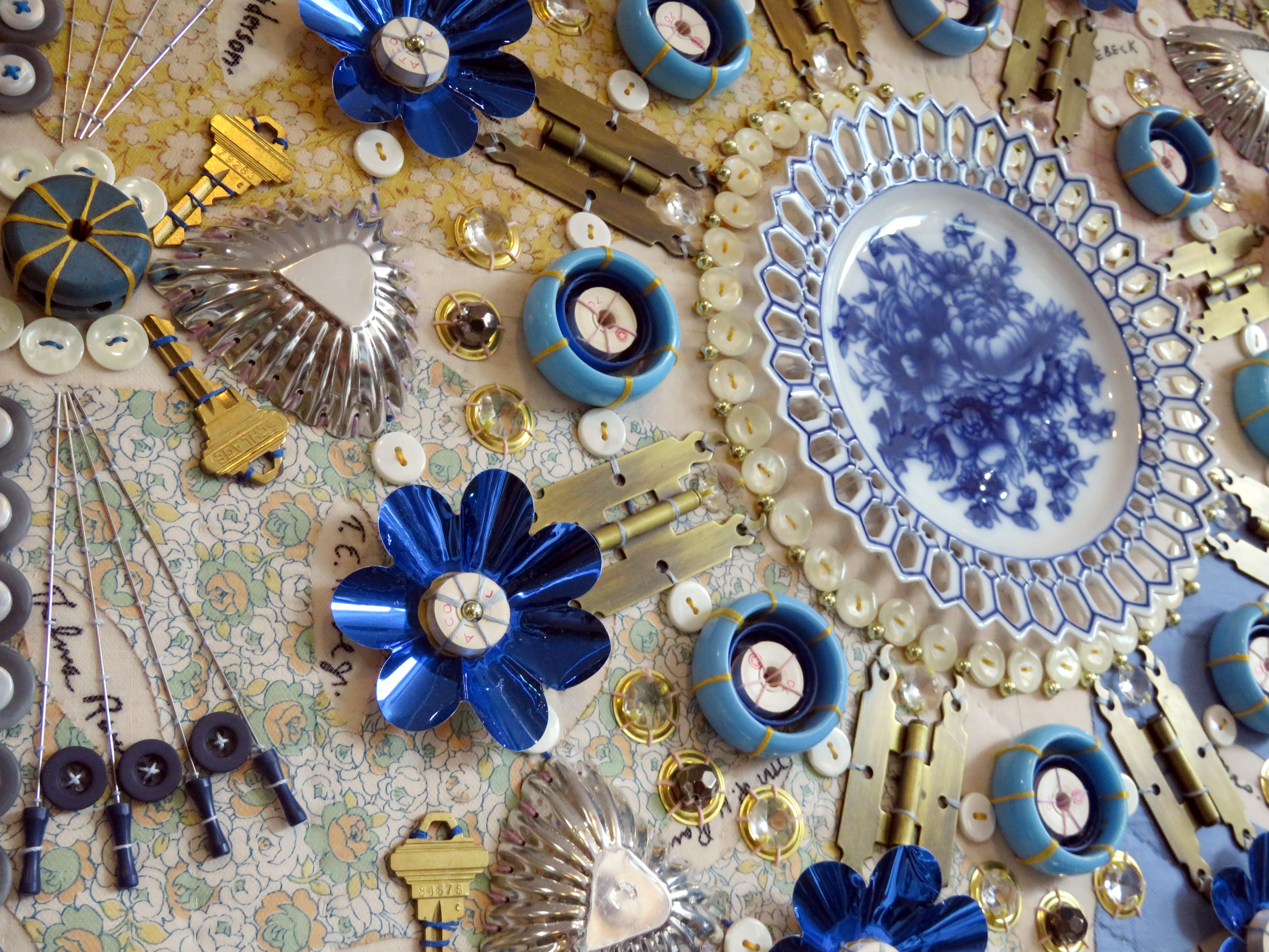 „Found Object Mandala CXVII“ – Mandala CXVII“ – Mischtechnik, Assemblage, Muster, Kreis, Blume 1