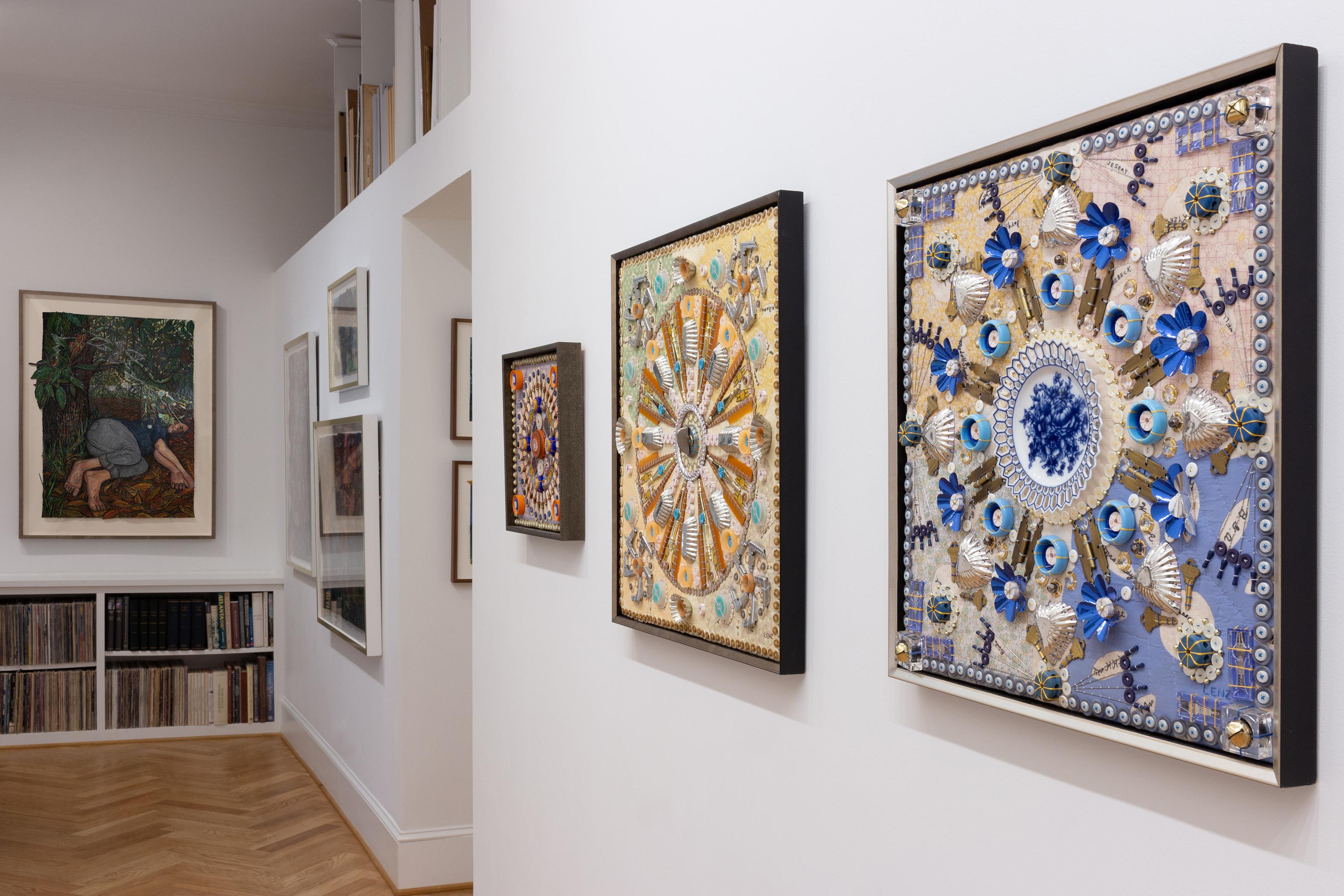 „Found Object Mandala CXVII“ – Mandala CXVII“ – Mischtechnik, Assemblage, Muster, Kreis, Blume 4