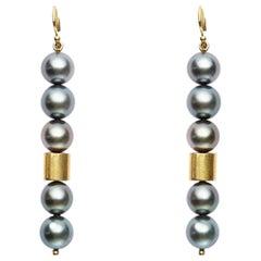 Susan Lister Locke Ohrringe mit schwarzer Tahiti-Perle und 20 Karat Goldschlauch