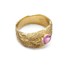 Susan Lister Locke Pink Sapphire Set in 18kt Gold Seascape Band