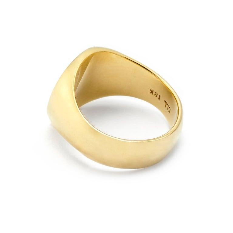 For Sale:  Susan Lister Locke the D Signet Ring in 18 Karat Gold 4
