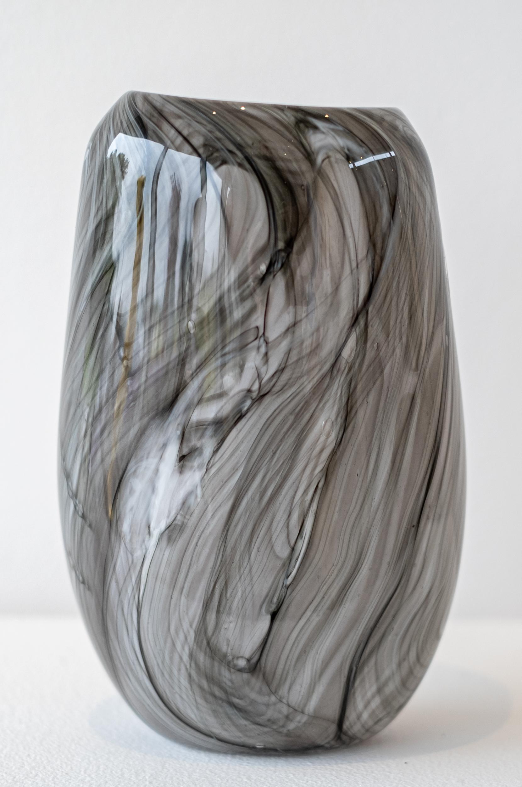 Ether Series Grouping of Grey - zeitgenössische, geblasene Glasgefäße (Grau), Abstract Sculpture, von Susan Rankin