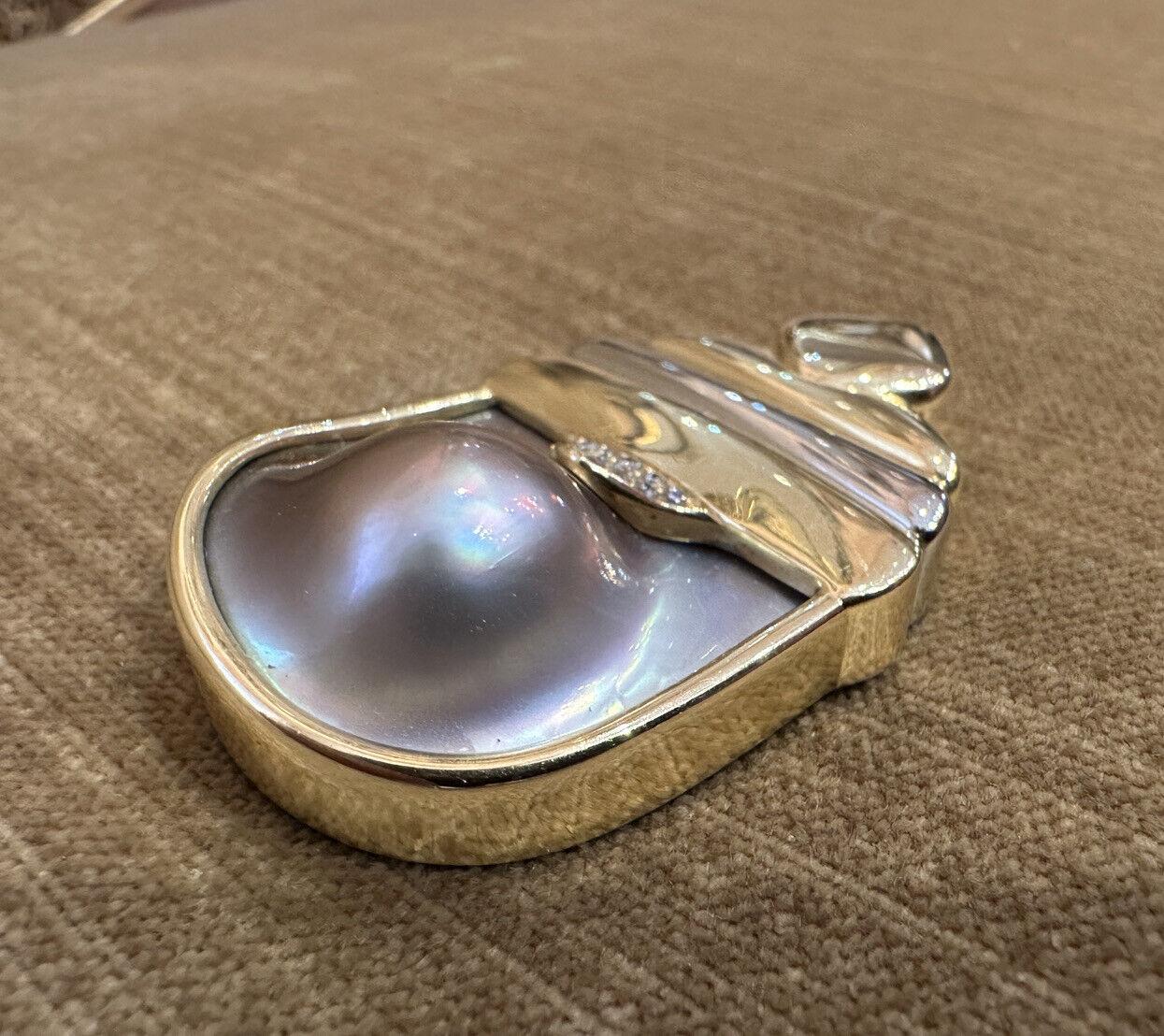 Round Cut Susan Sadler Large Pearl and Diamond Pendant in 18k White Gold and Yellow Gold For Sale