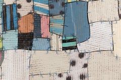 "Conjuring Ancestors" - una trapunta di cartone contemporanea, eclettica e cucita a mano