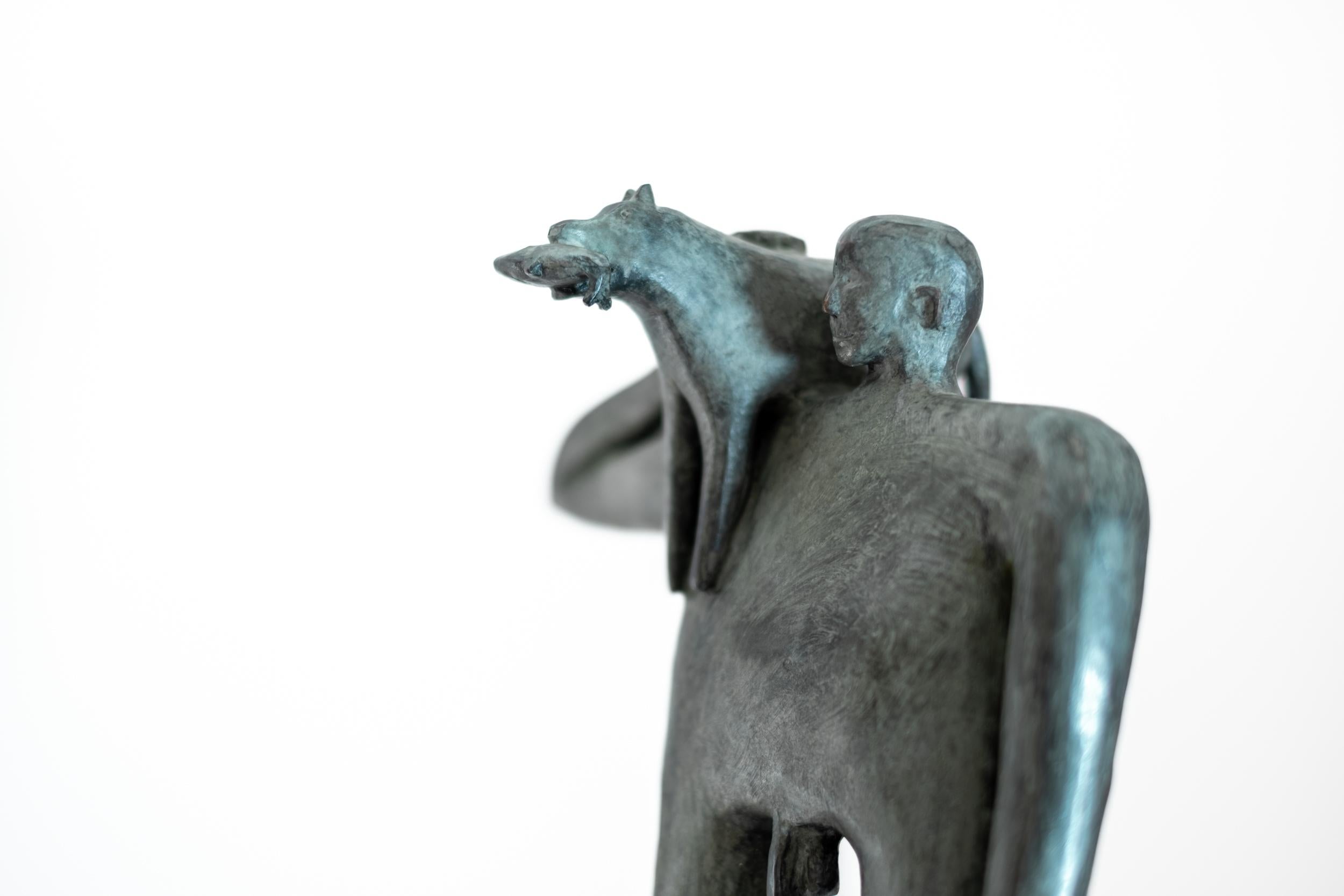 Fetch - escultura contemporánea, figurativa, de bronce, de sobremesa para interiores en venta 5