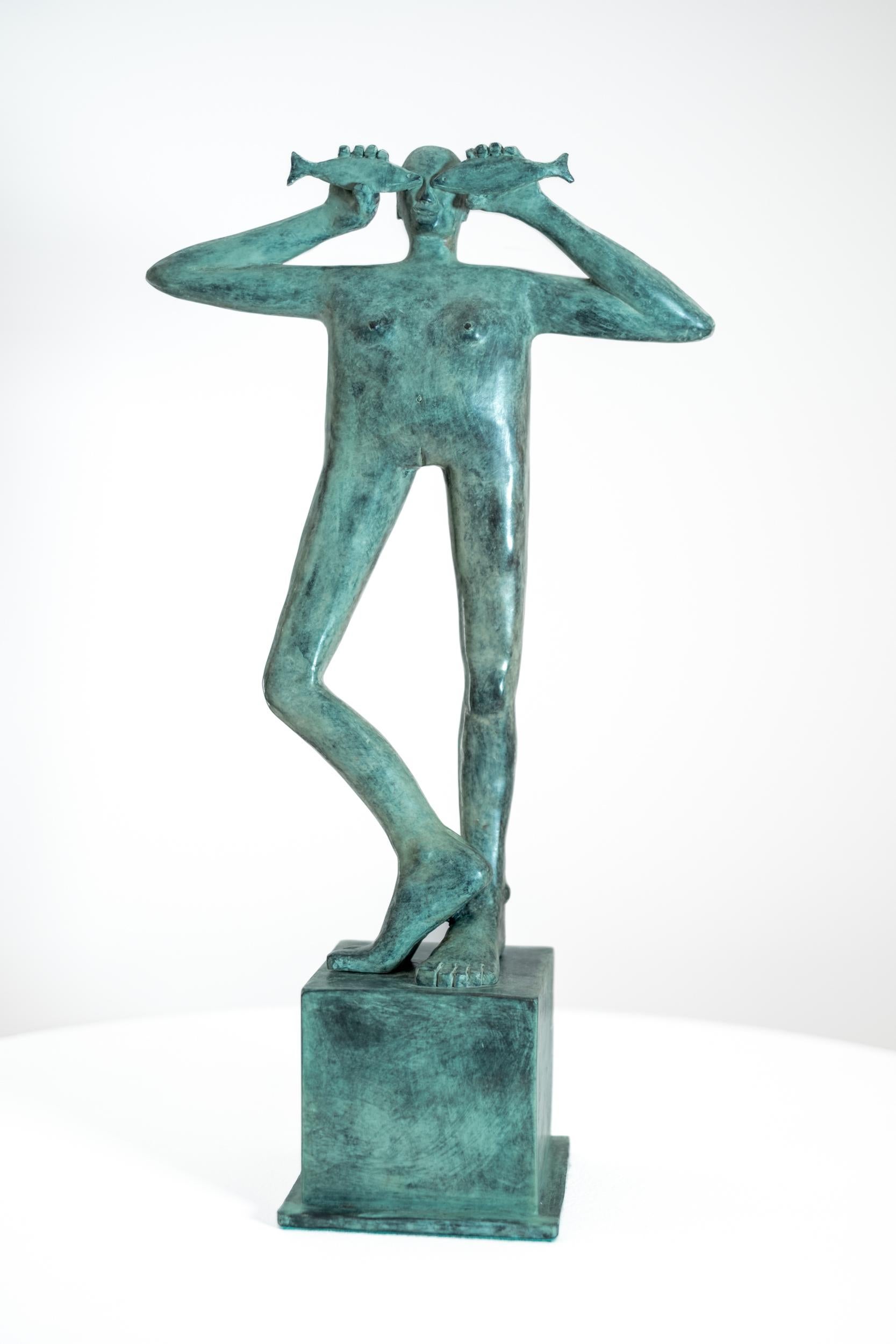 Figurative Sculpture de Susan Valyi - Quítame las escamas de los ojos - escultura contemporánea, figurativa, de bronce