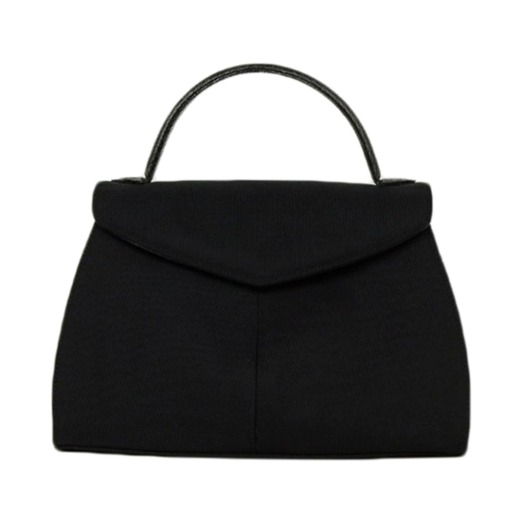 Vintage and Designer Evening Bags and Minaudières 180 For Sale at 1stdibs