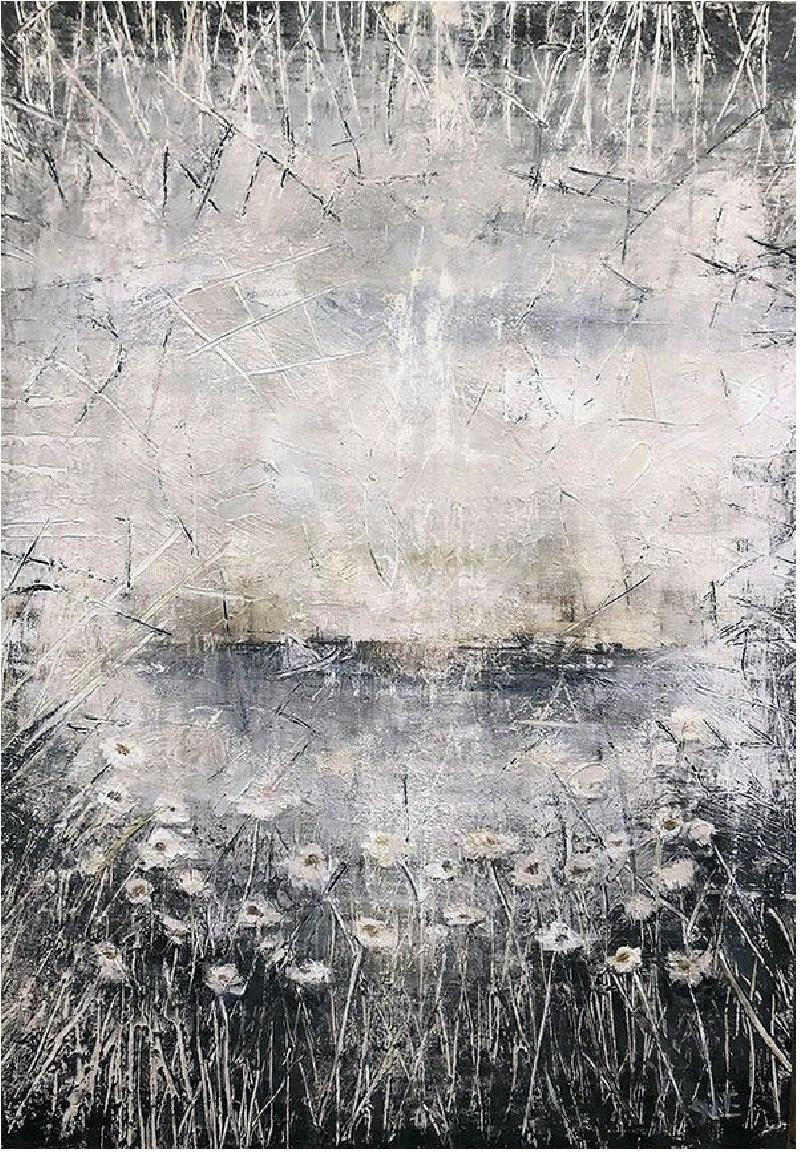 Serie FIORI:
"Ho viaggiato attraverso il bianco e il nero, espandendo la mia presa visiva della forma, della luce e del riflesso. Ora i semi che ho piantato lungo il cammino stanno sbocciando in fiori. Questa è la mia serie più recente e sto