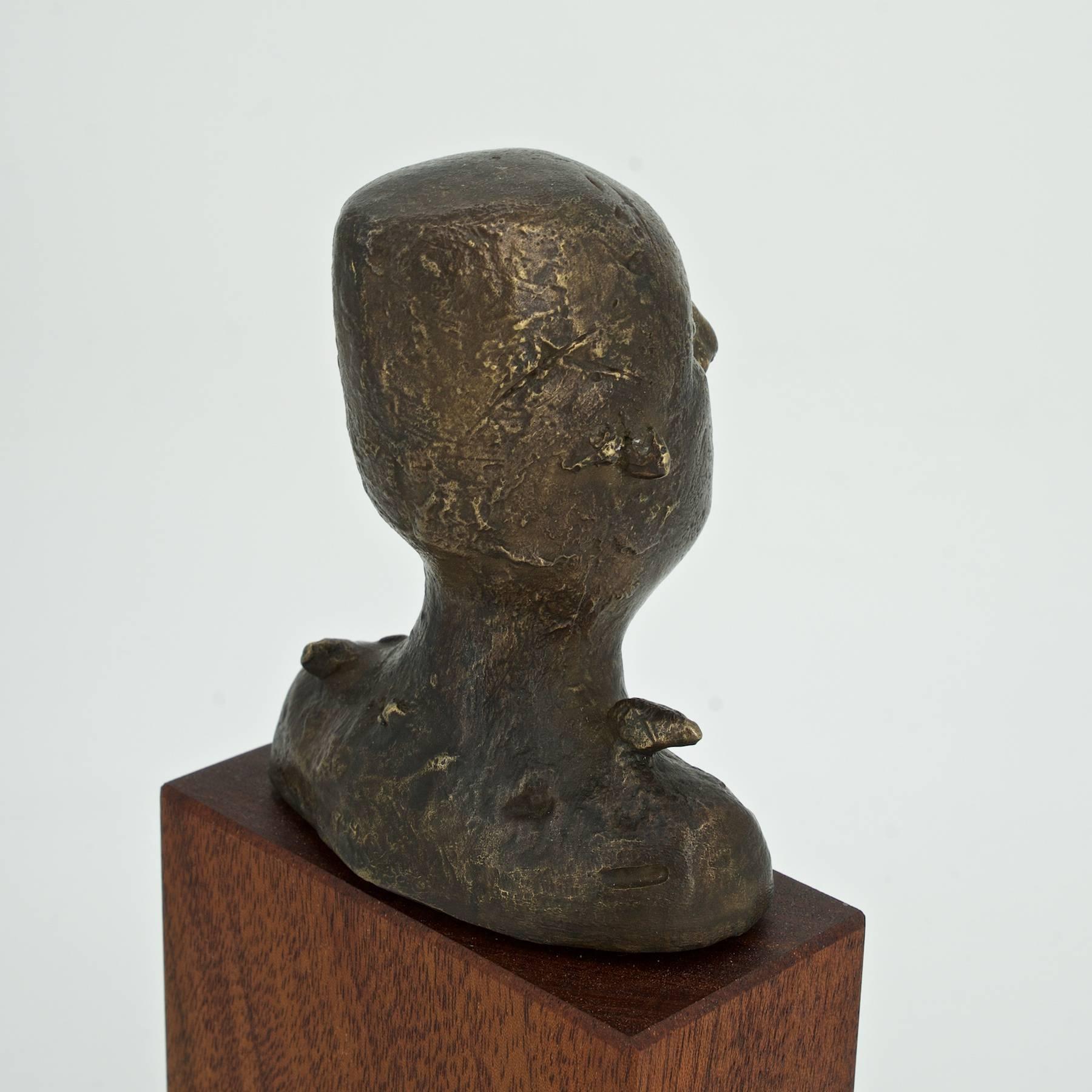 Susana Espinosa Cabeza Mujer Bronzeskulptur Puerto Rico Isla del Sol Künstler PR (Ende des 20. Jahrhunderts) im Angebot